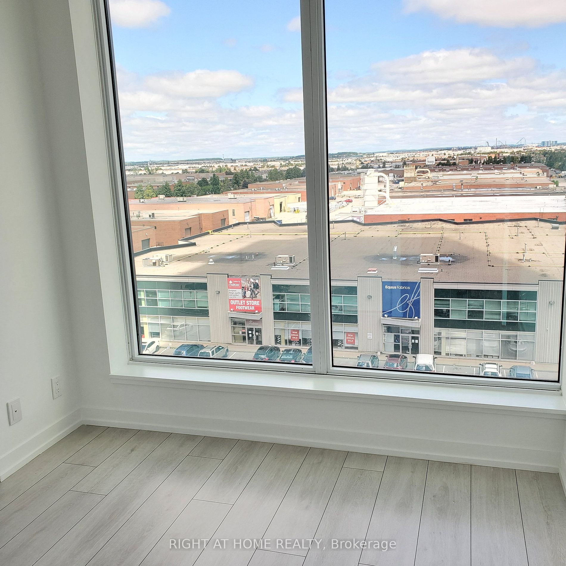 950 Portage Parkway #808