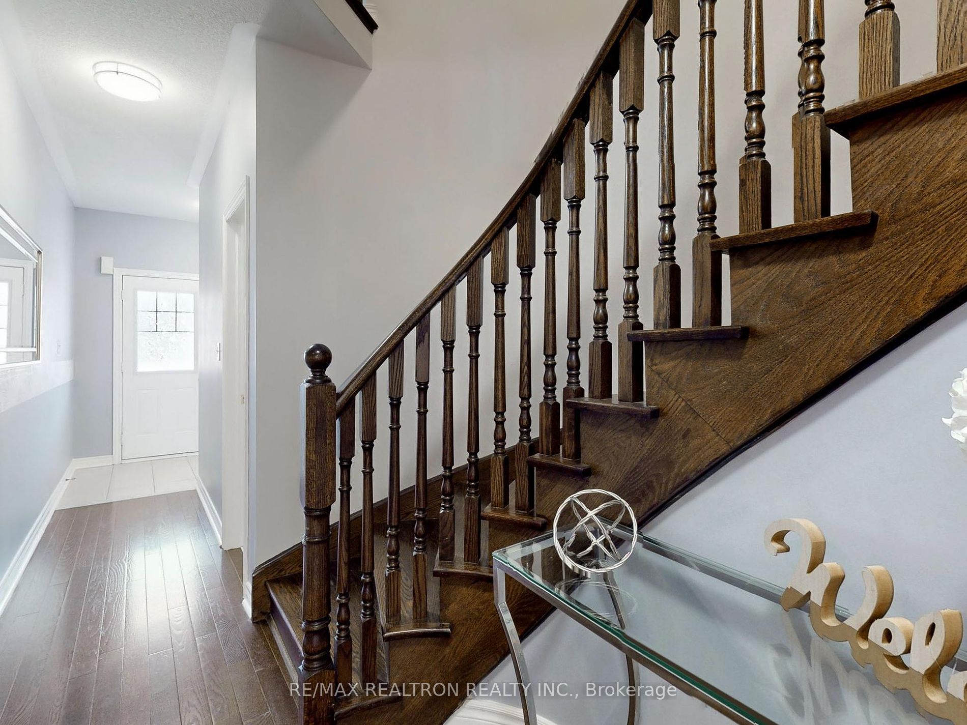 38 Flute St