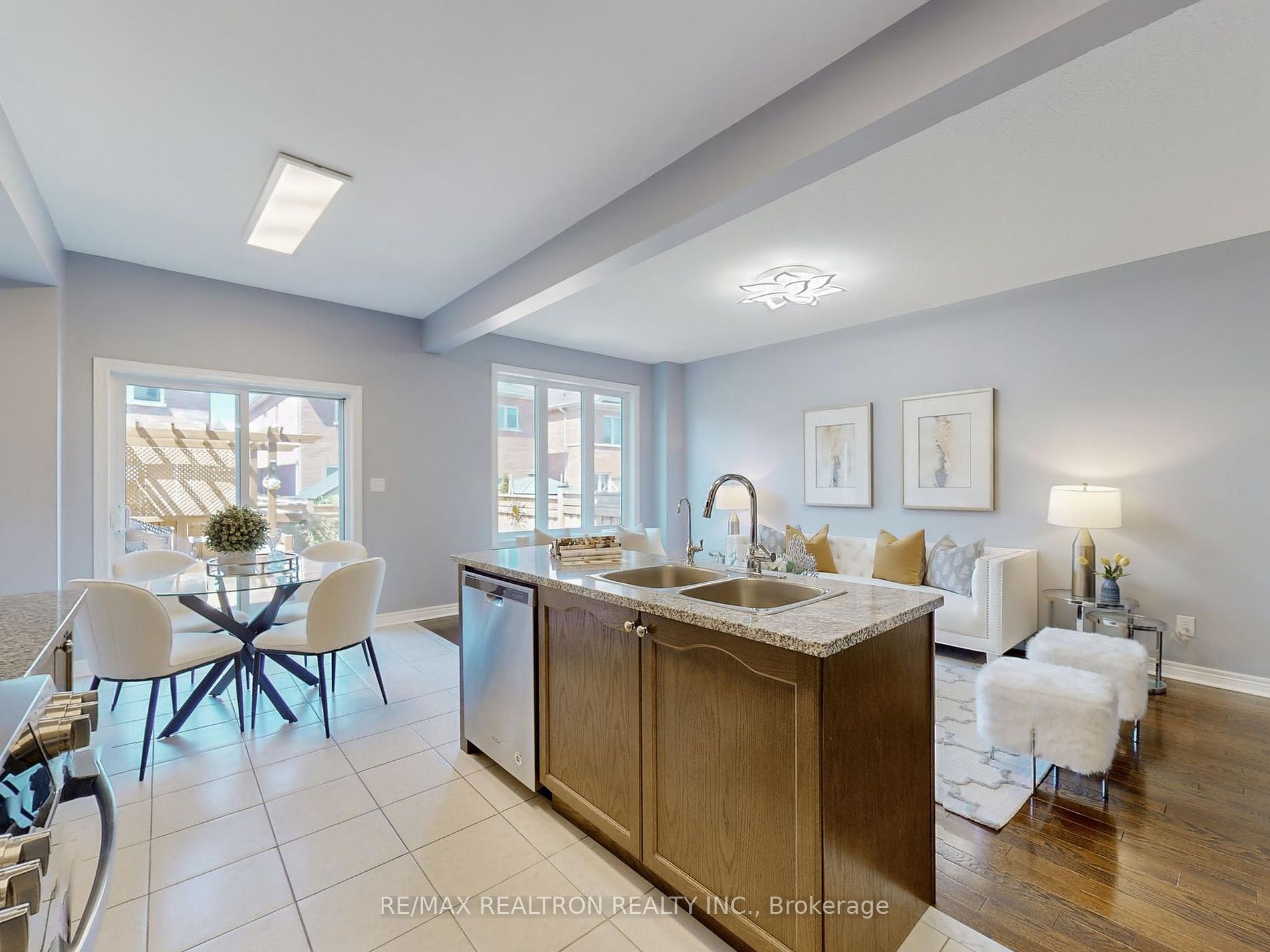38 Flute St