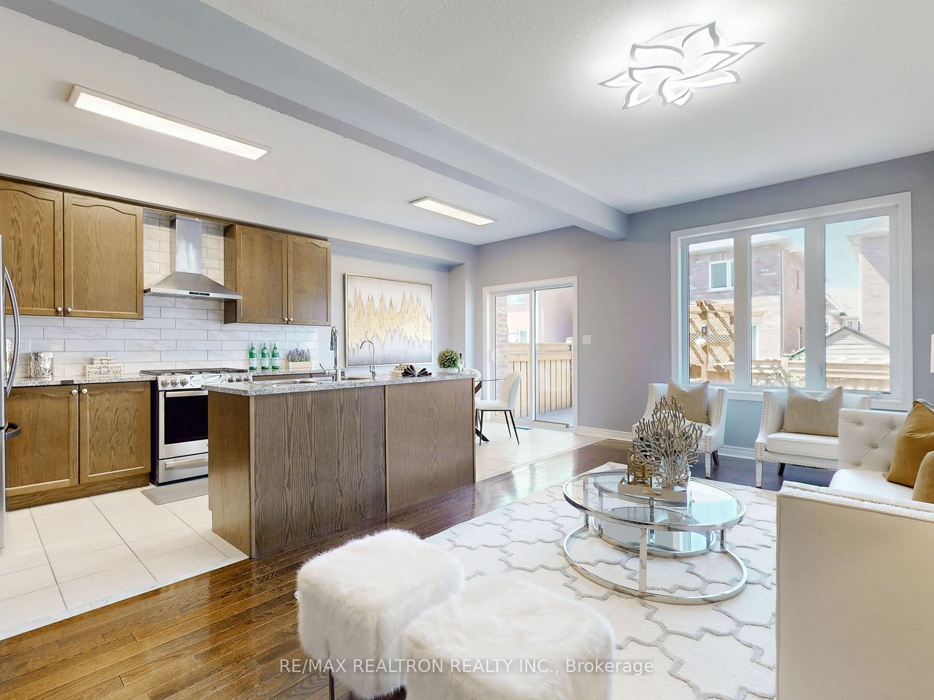 38 Flute St