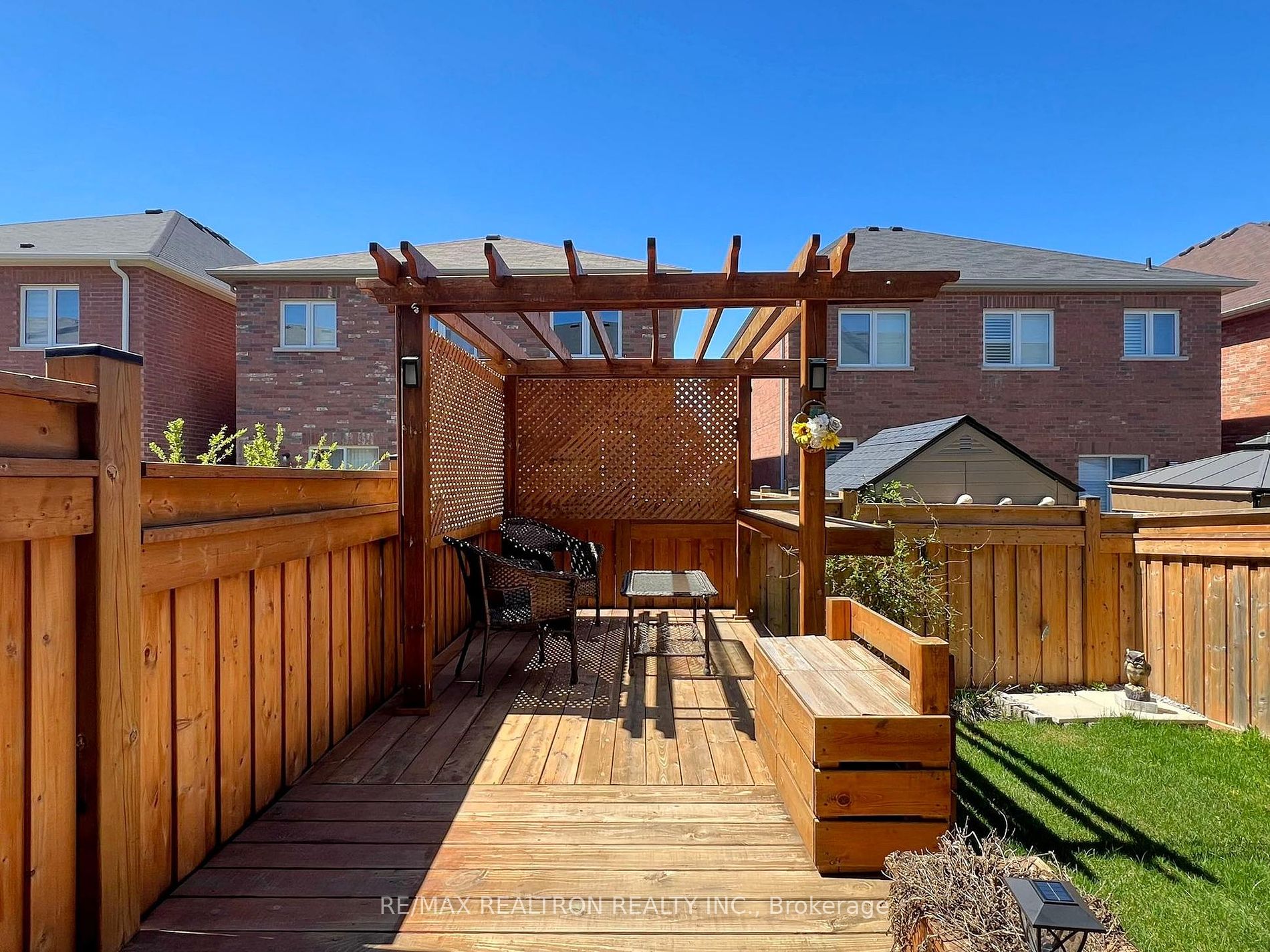 38 Flute St