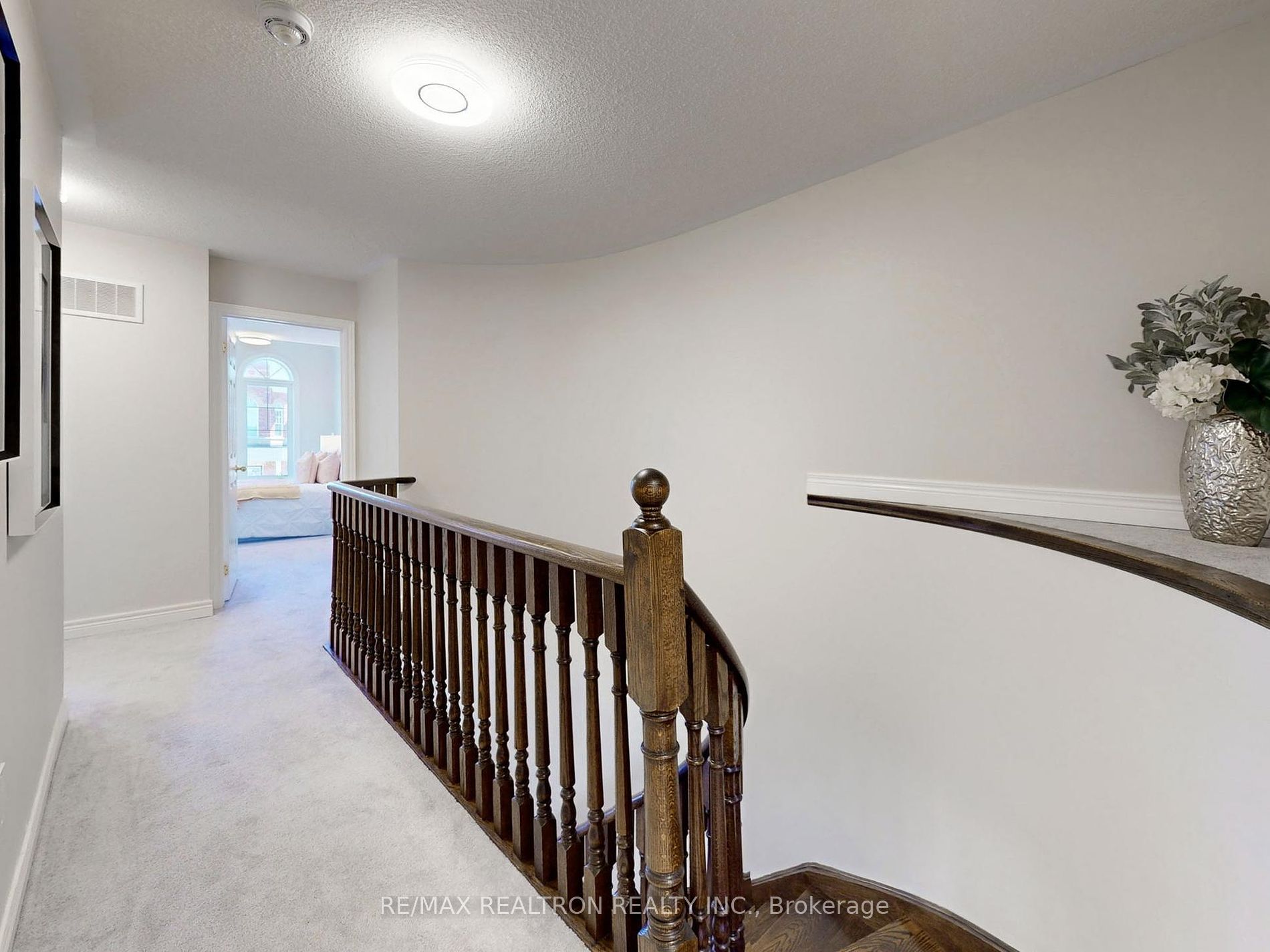 38 Flute St
