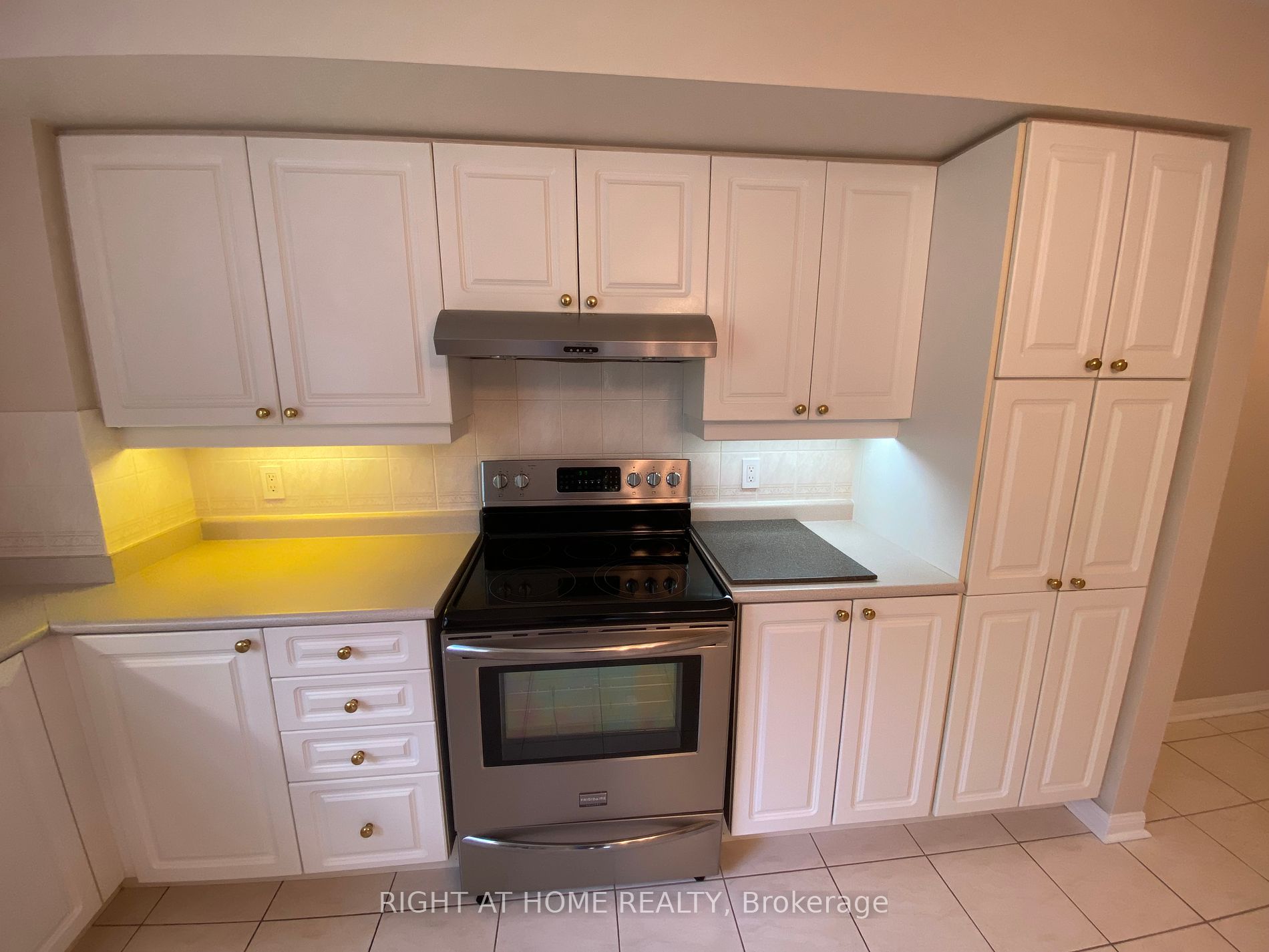 2506 Rutherford Rd, #216