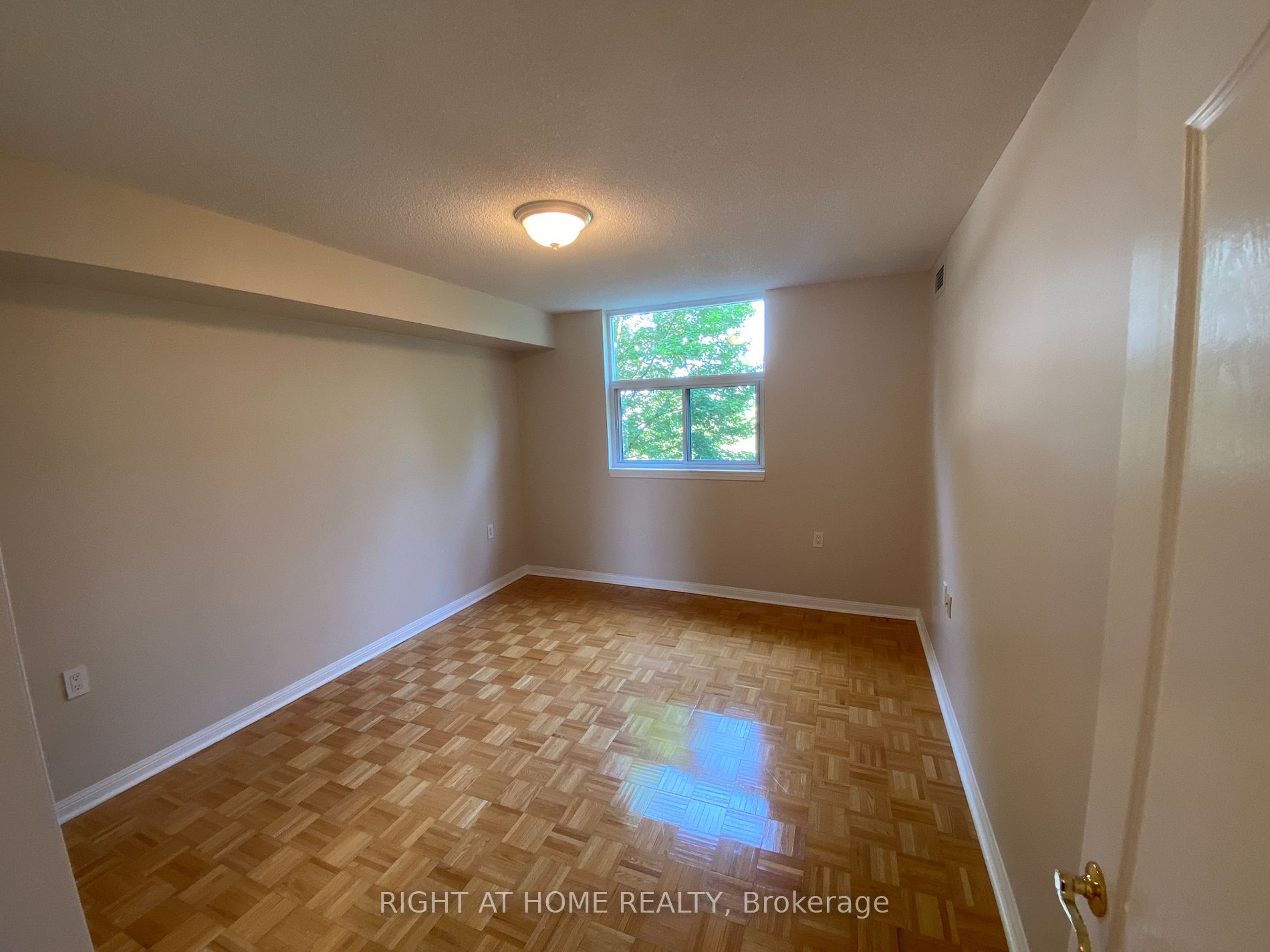 2506 Rutherford Rd, #216