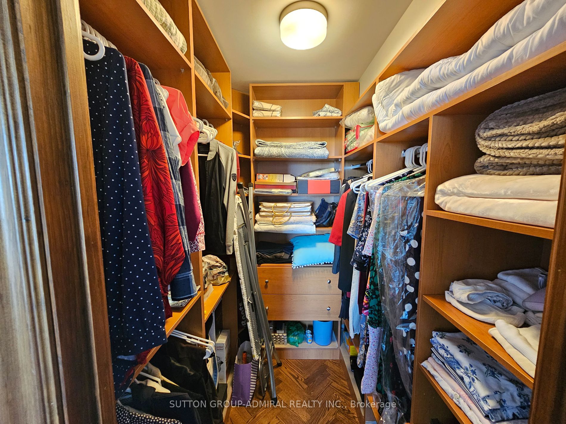 7 Townsgate Drive #604