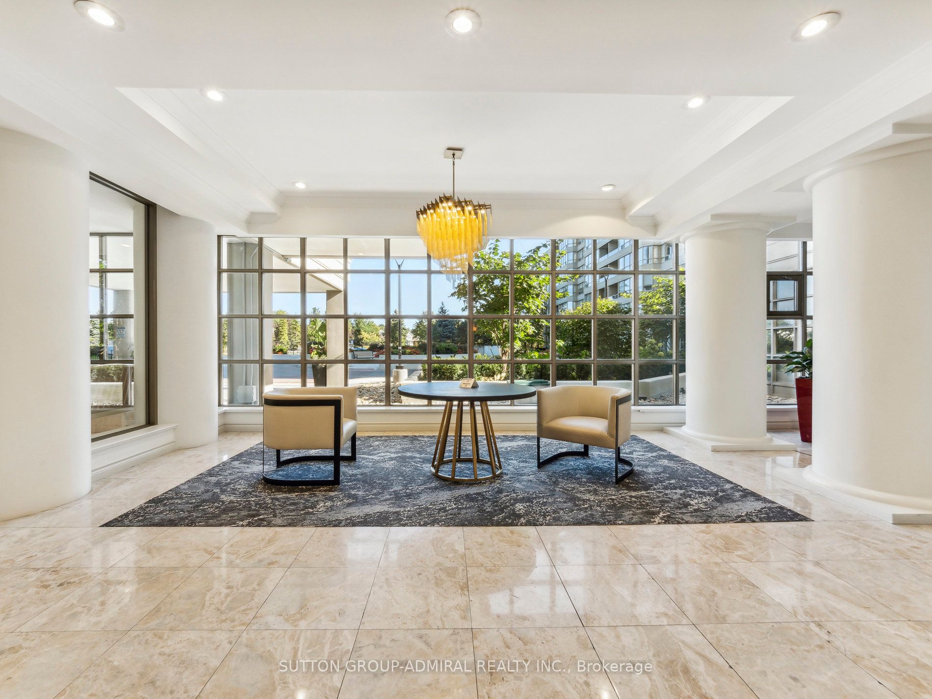 7 Townsgate Drive #604