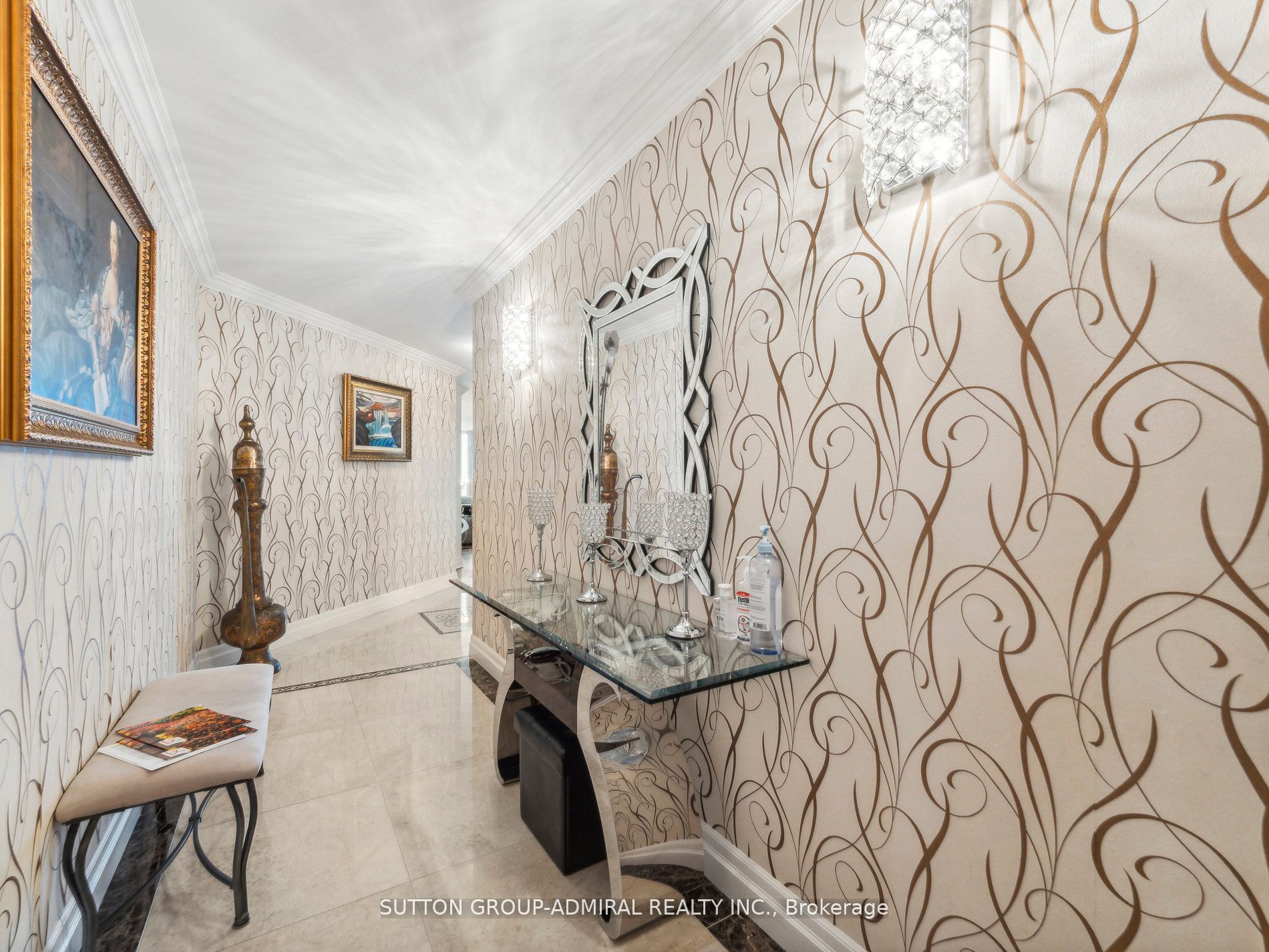 7 Townsgate Drive #604