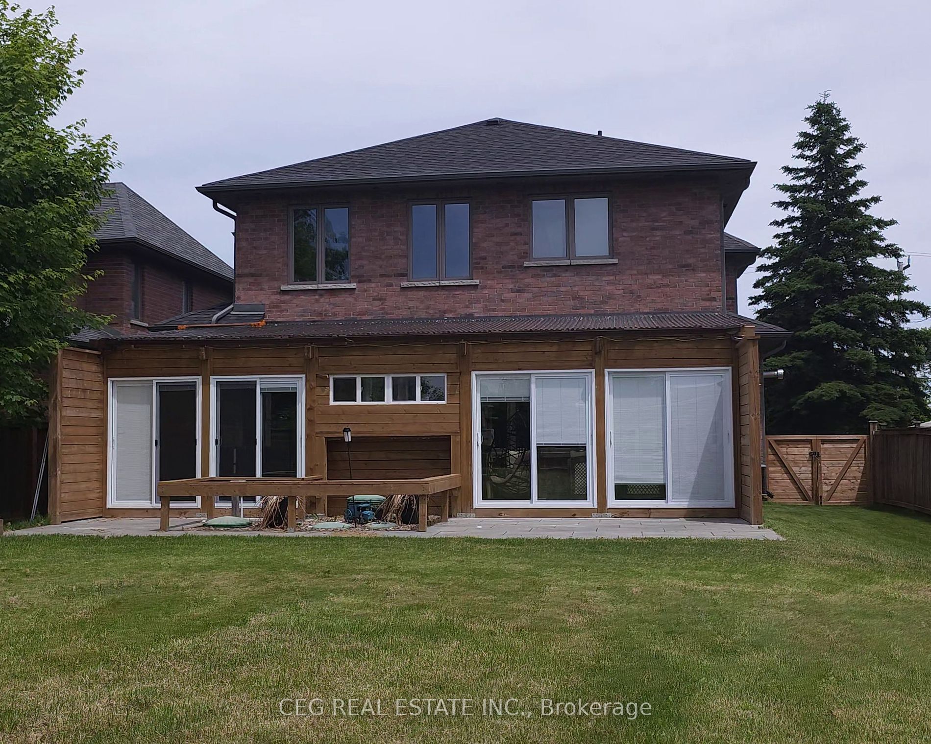 530 Duclos Point Road W