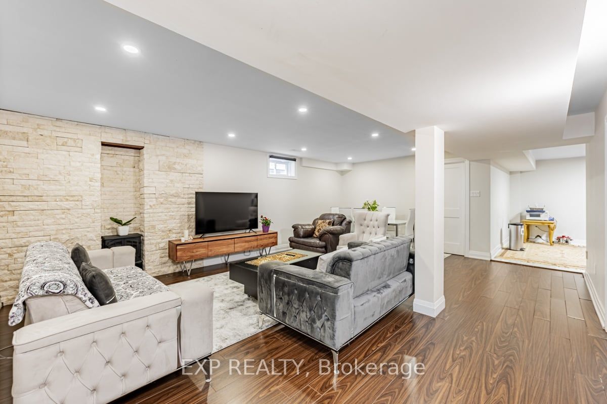 123 Carmen Crescent