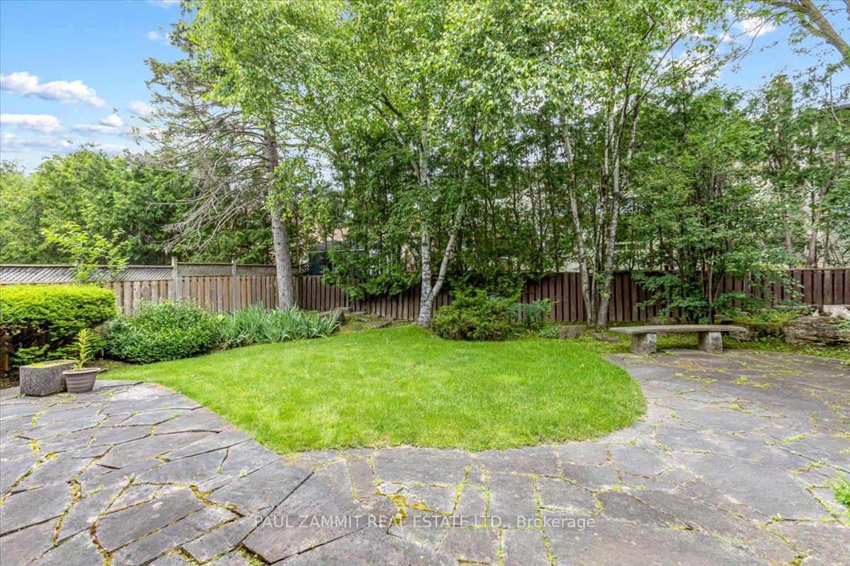 4 Granada Crt