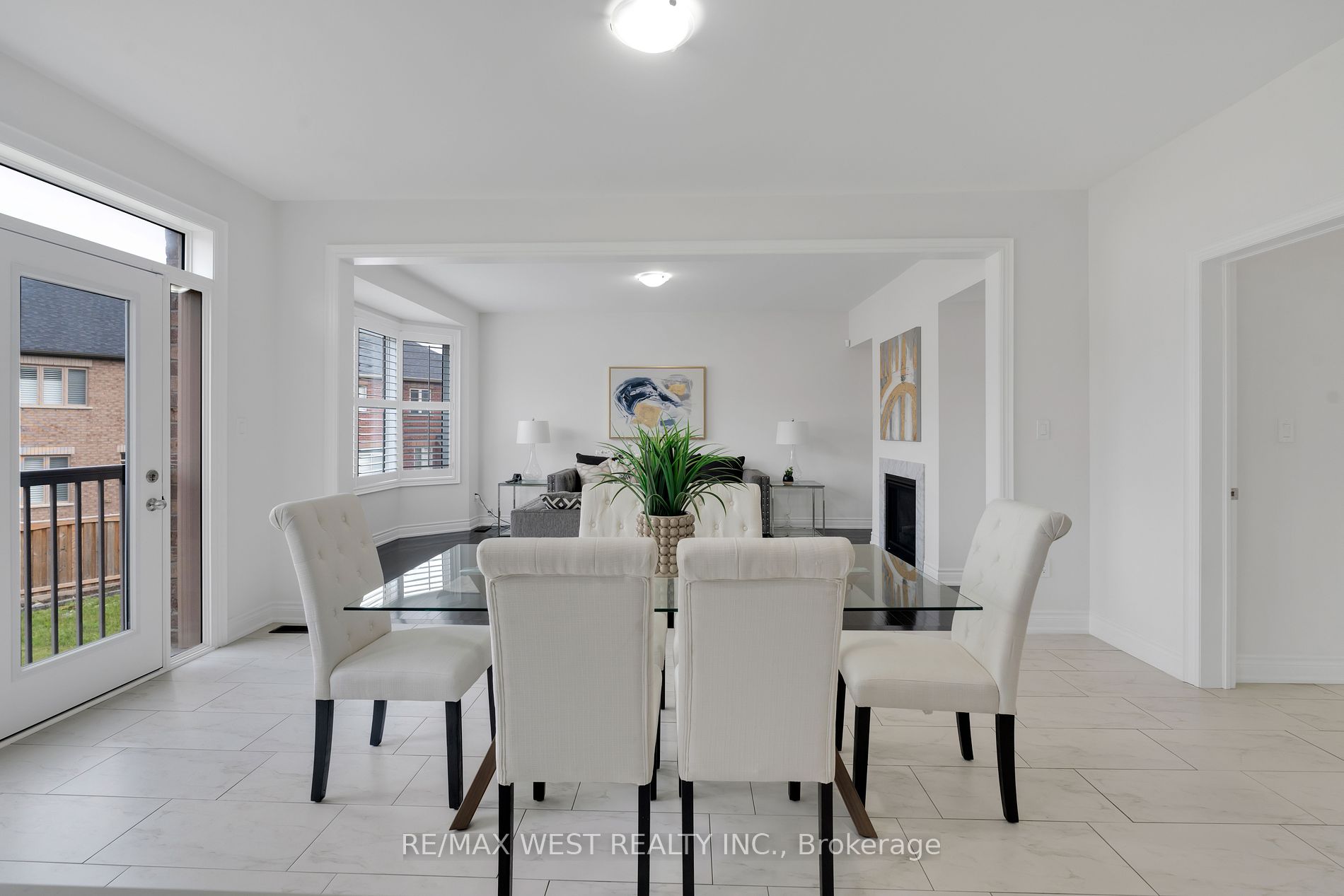 142 Beaconsfield Dr