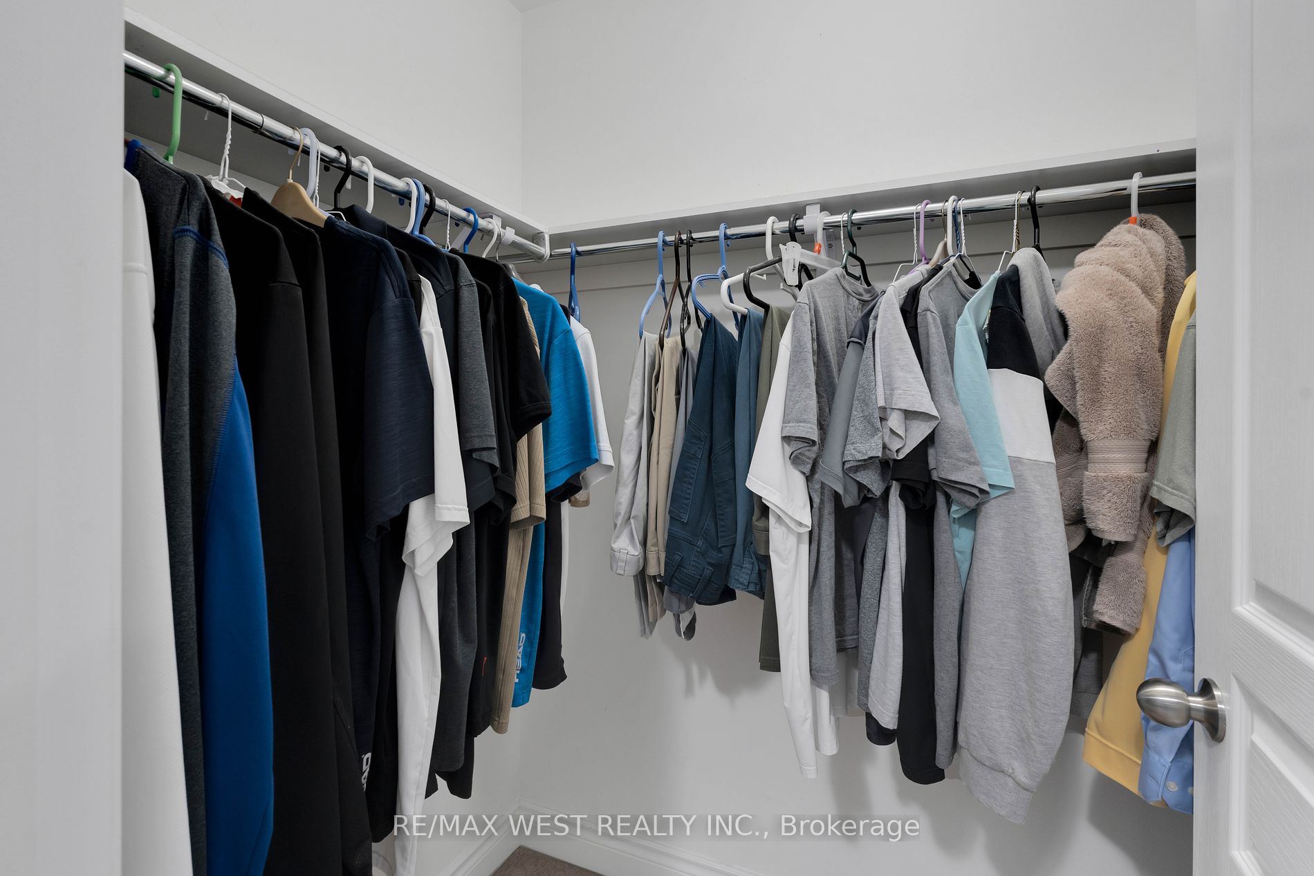 142 Beaconsfield Dr