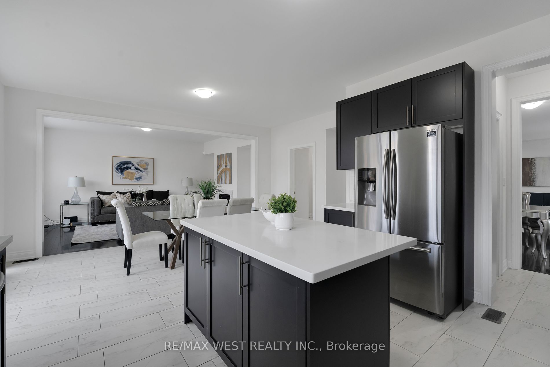 142 Beaconsfield Dr