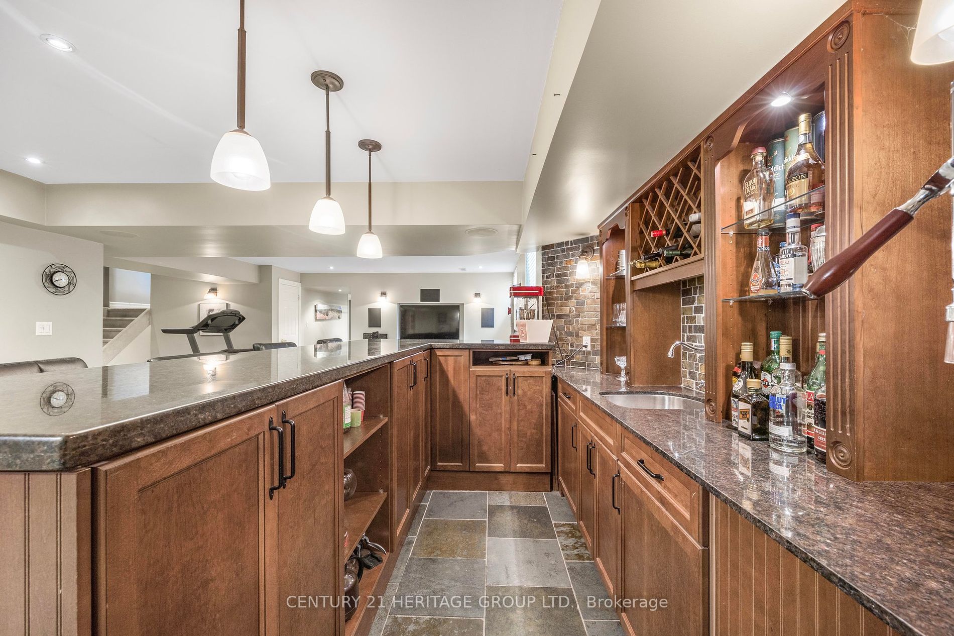 122 Davis Trail