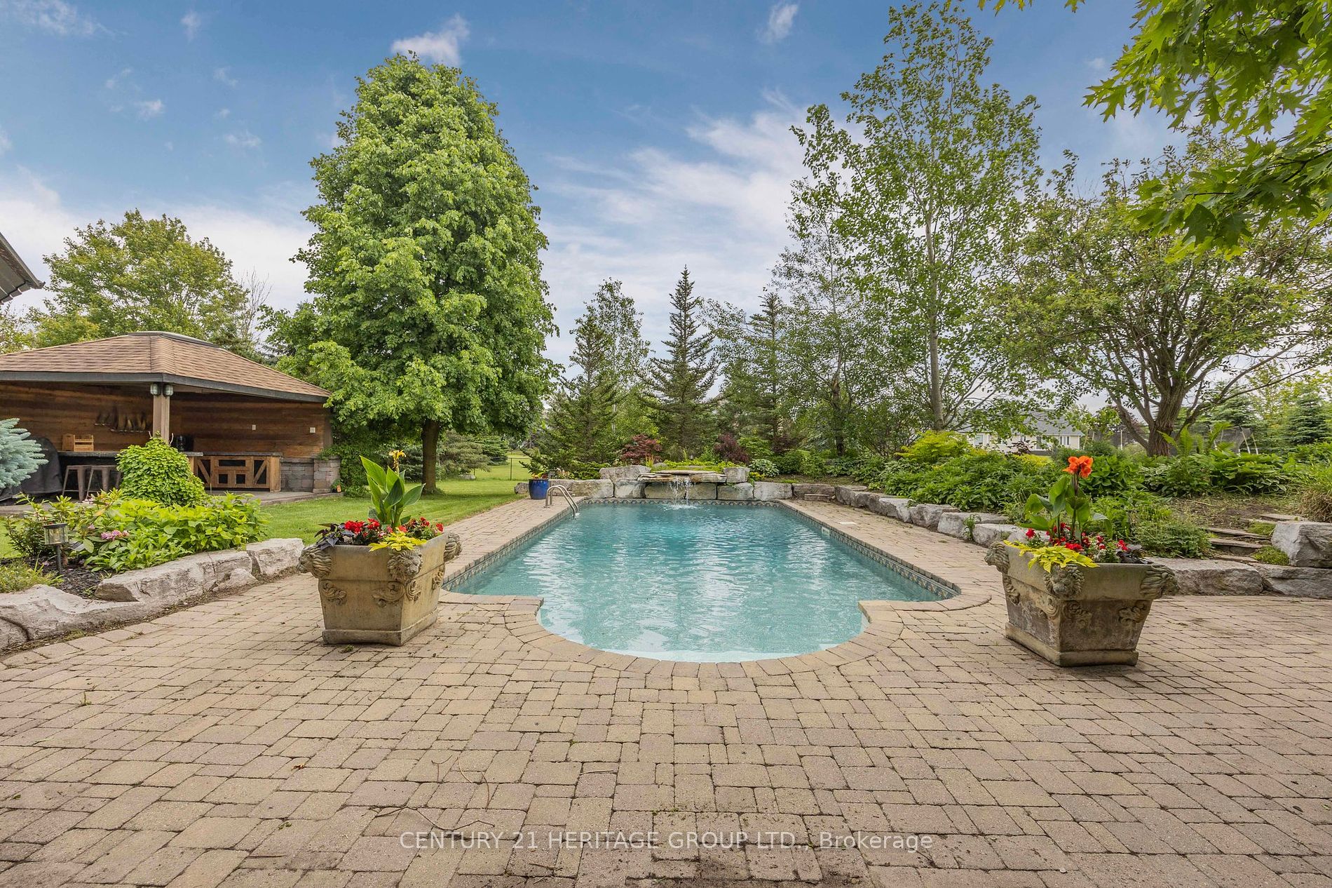 122 Davis Trail