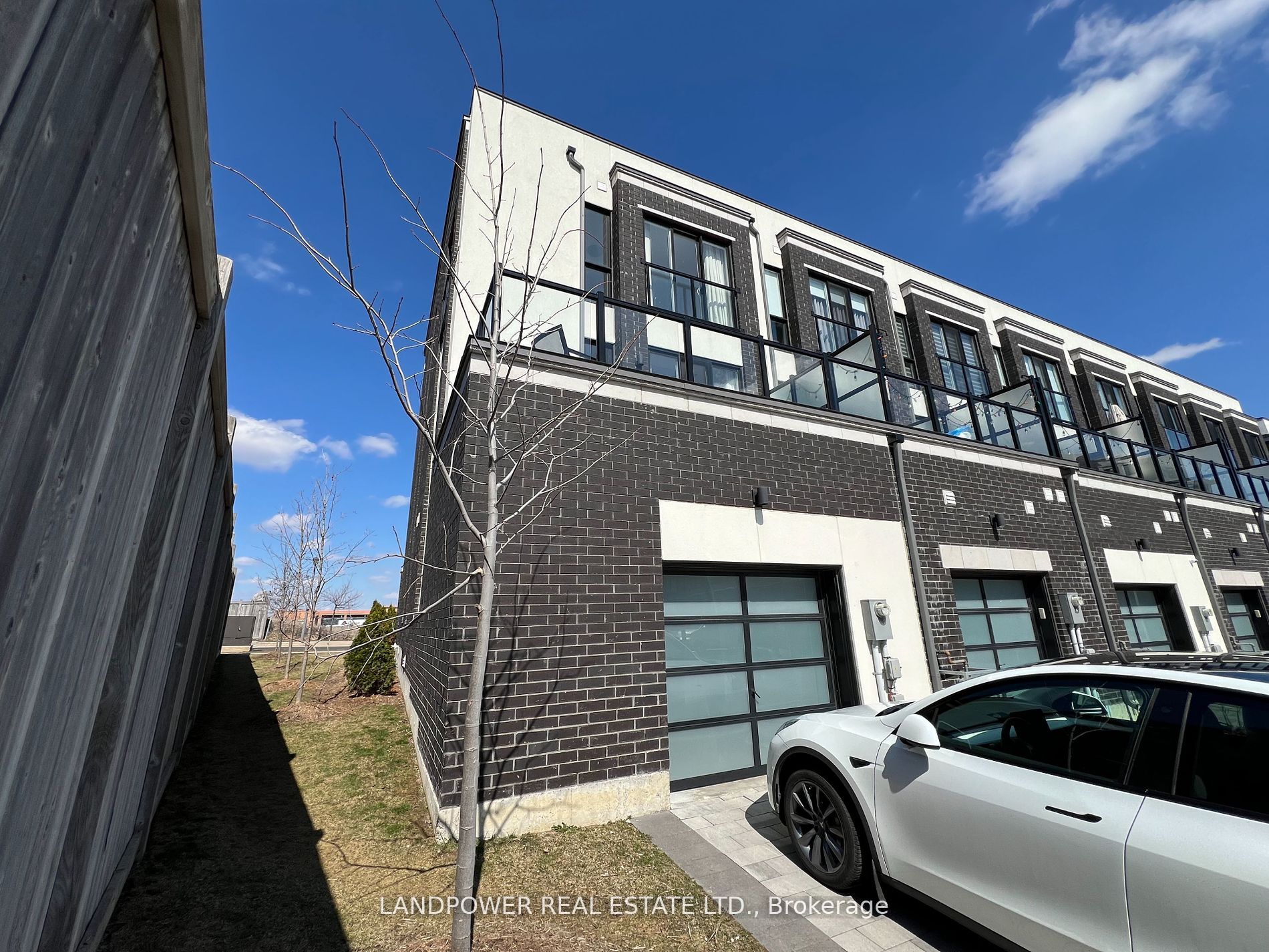 1655 Bur Oak Avenue #14