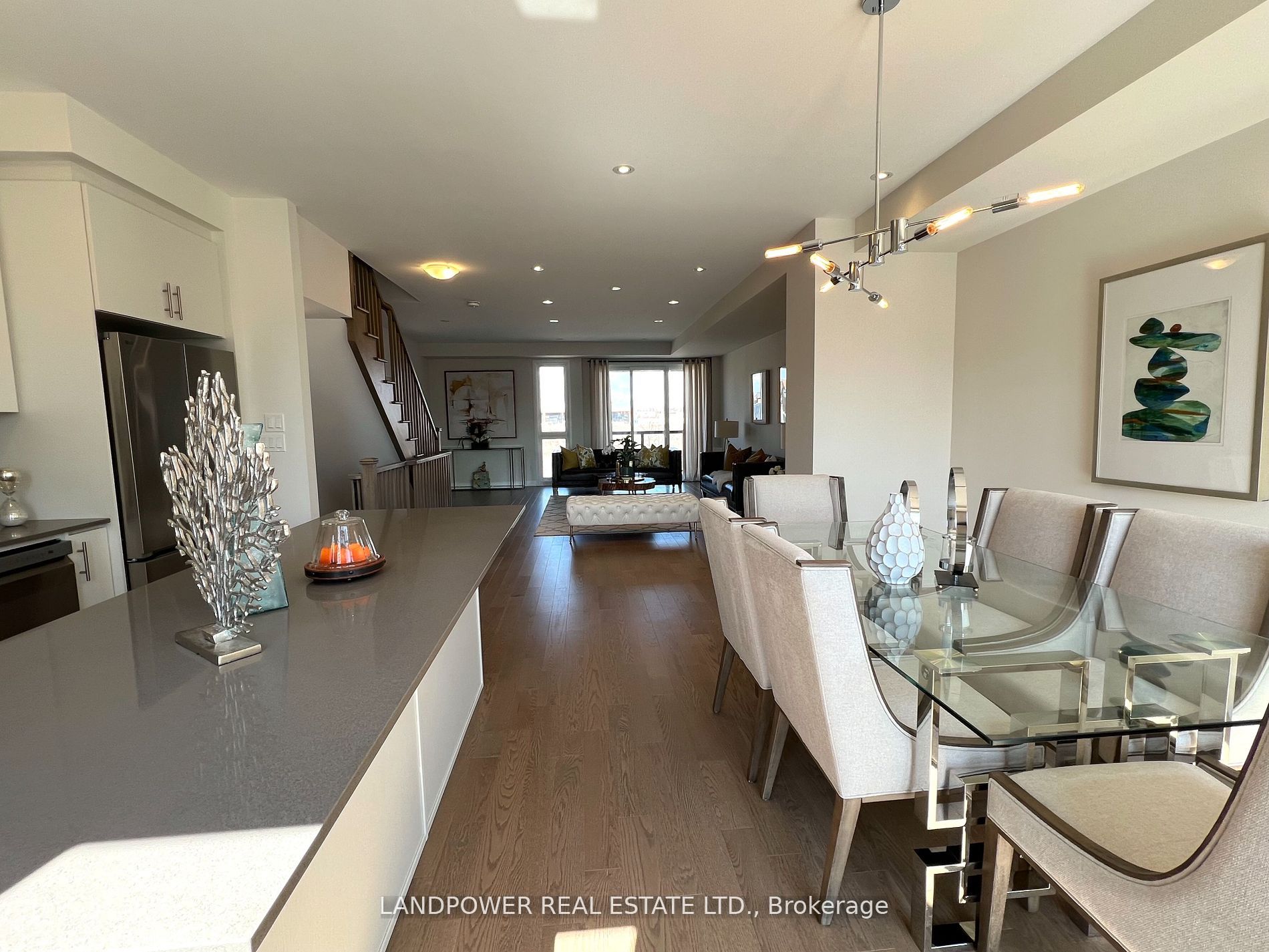 1655 Bur Oak Avenue #14