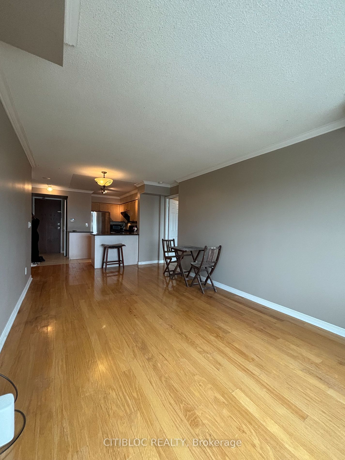 23 Oneida Crescent #708