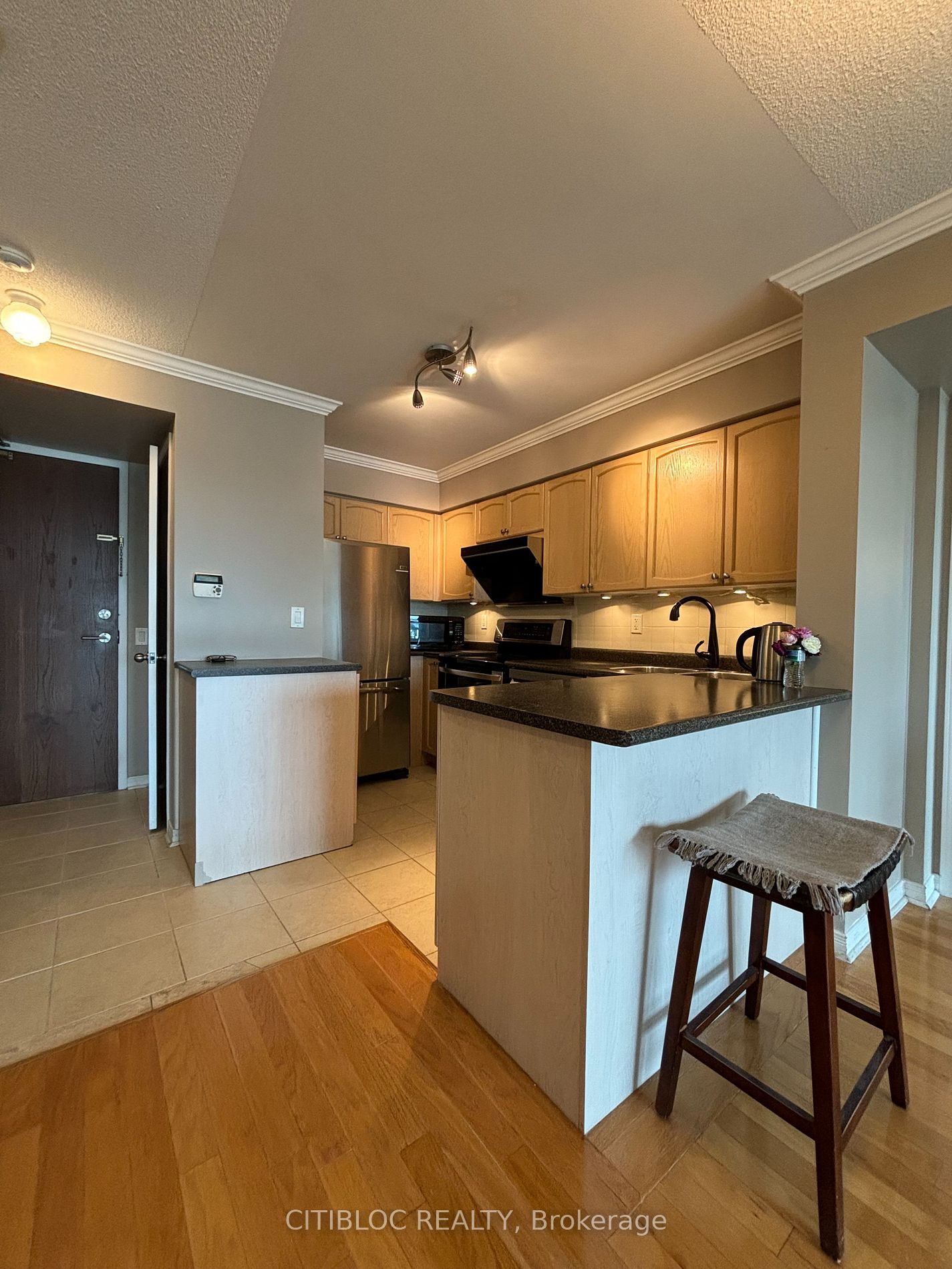23 Oneida Crescent #708