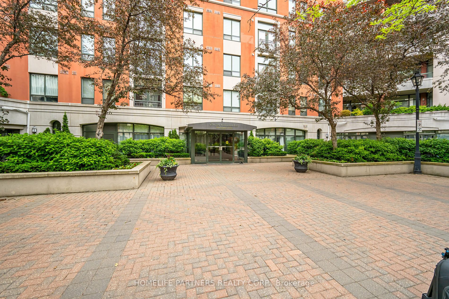 53 Woodbridge Avenue #301