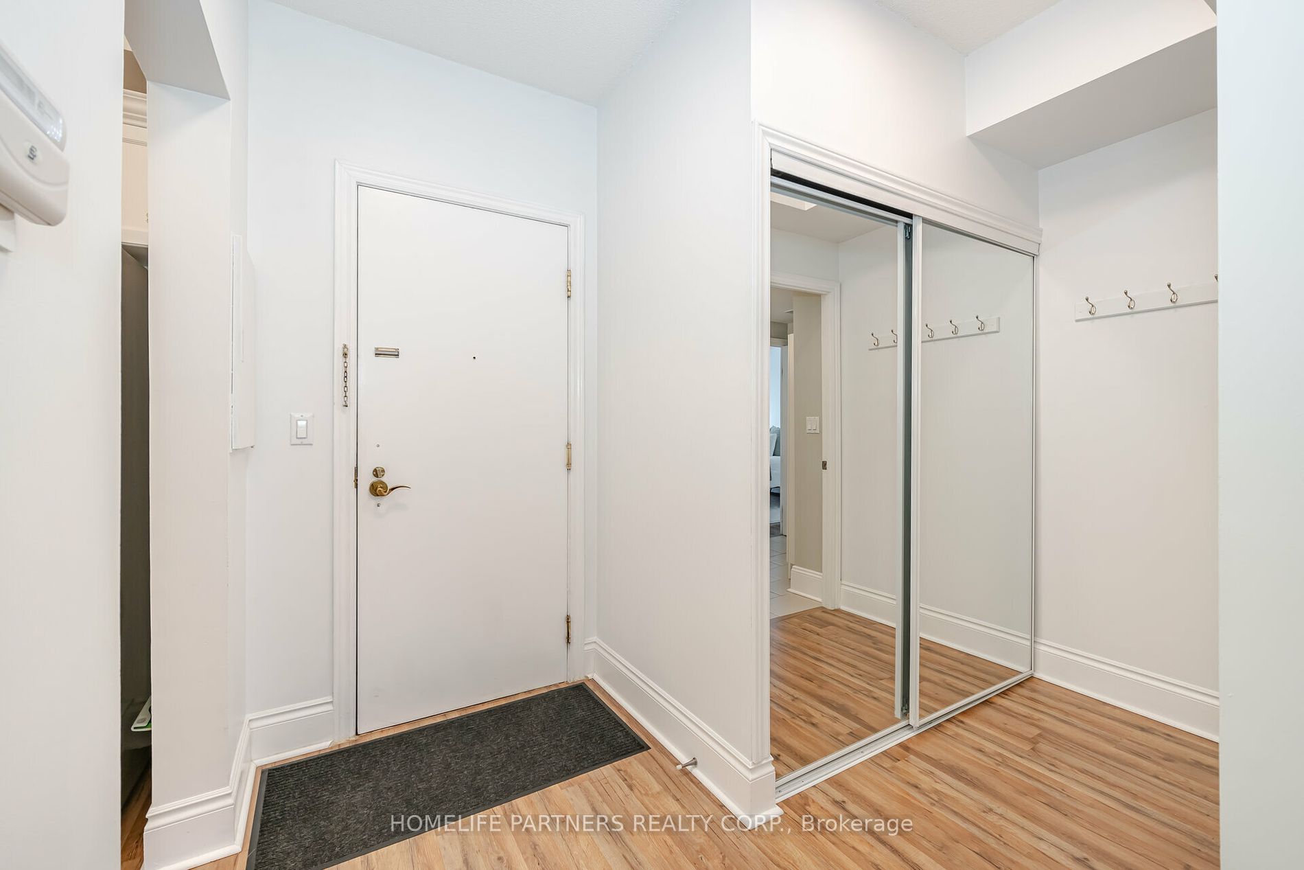 53 Woodbridge Avenue #301