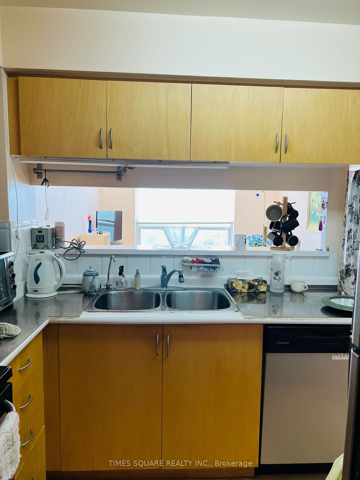 9015 Leslie Street, #1107