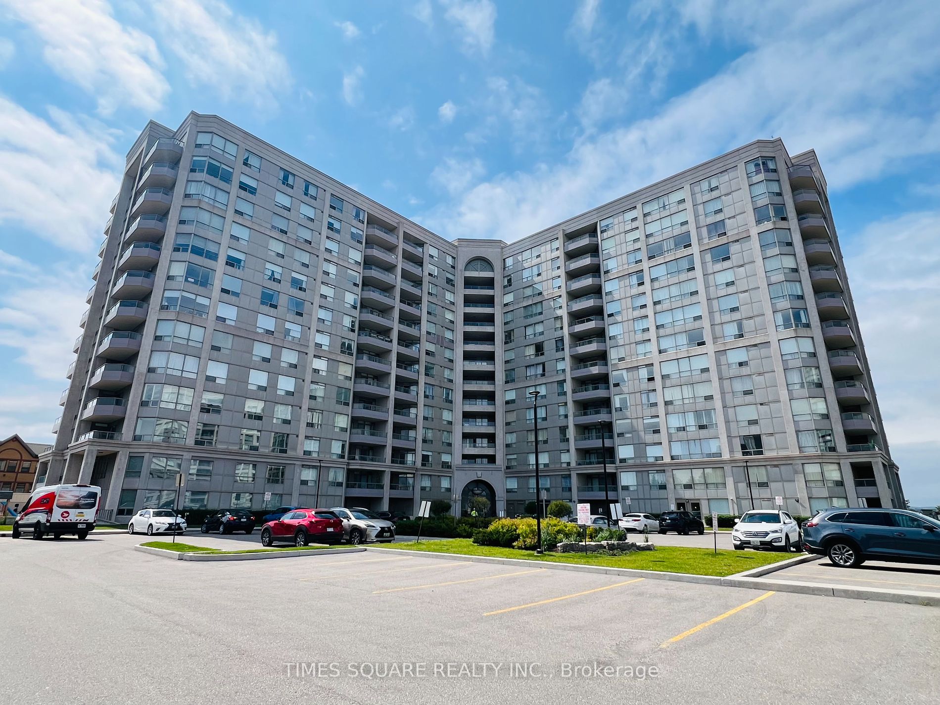 9015 Leslie Street, #1107