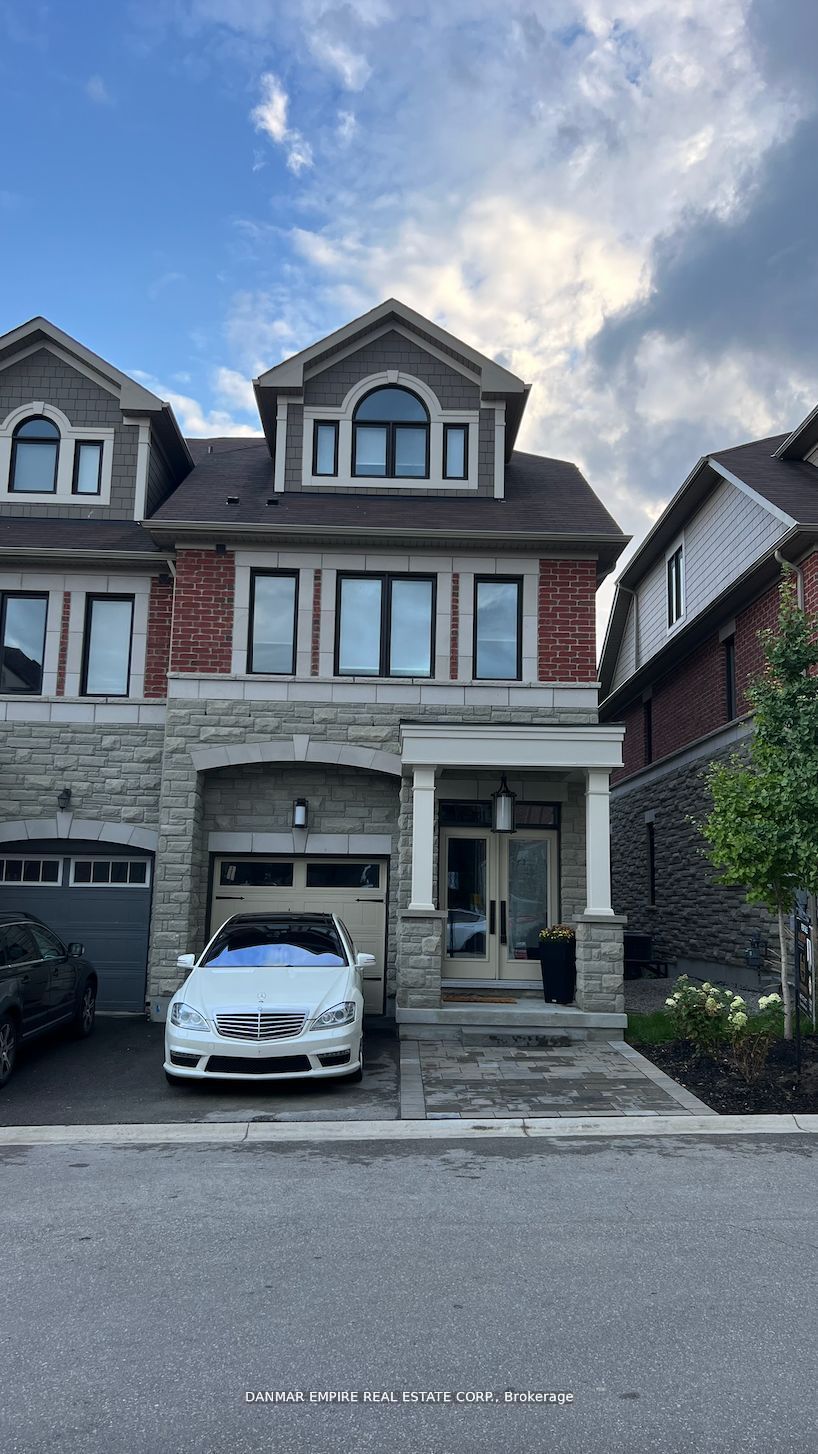 31 Hiawatha Court