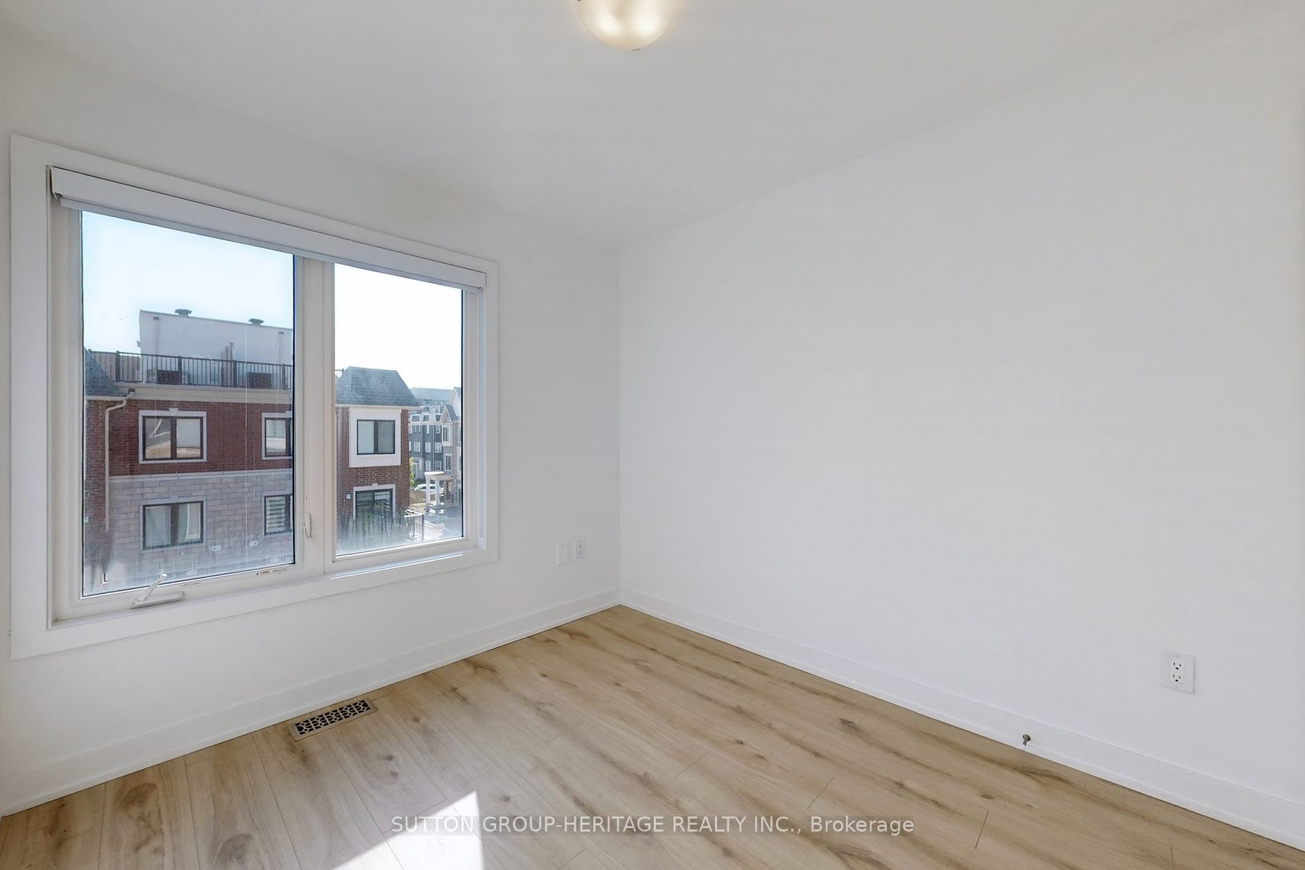 25 Sunbury Lane