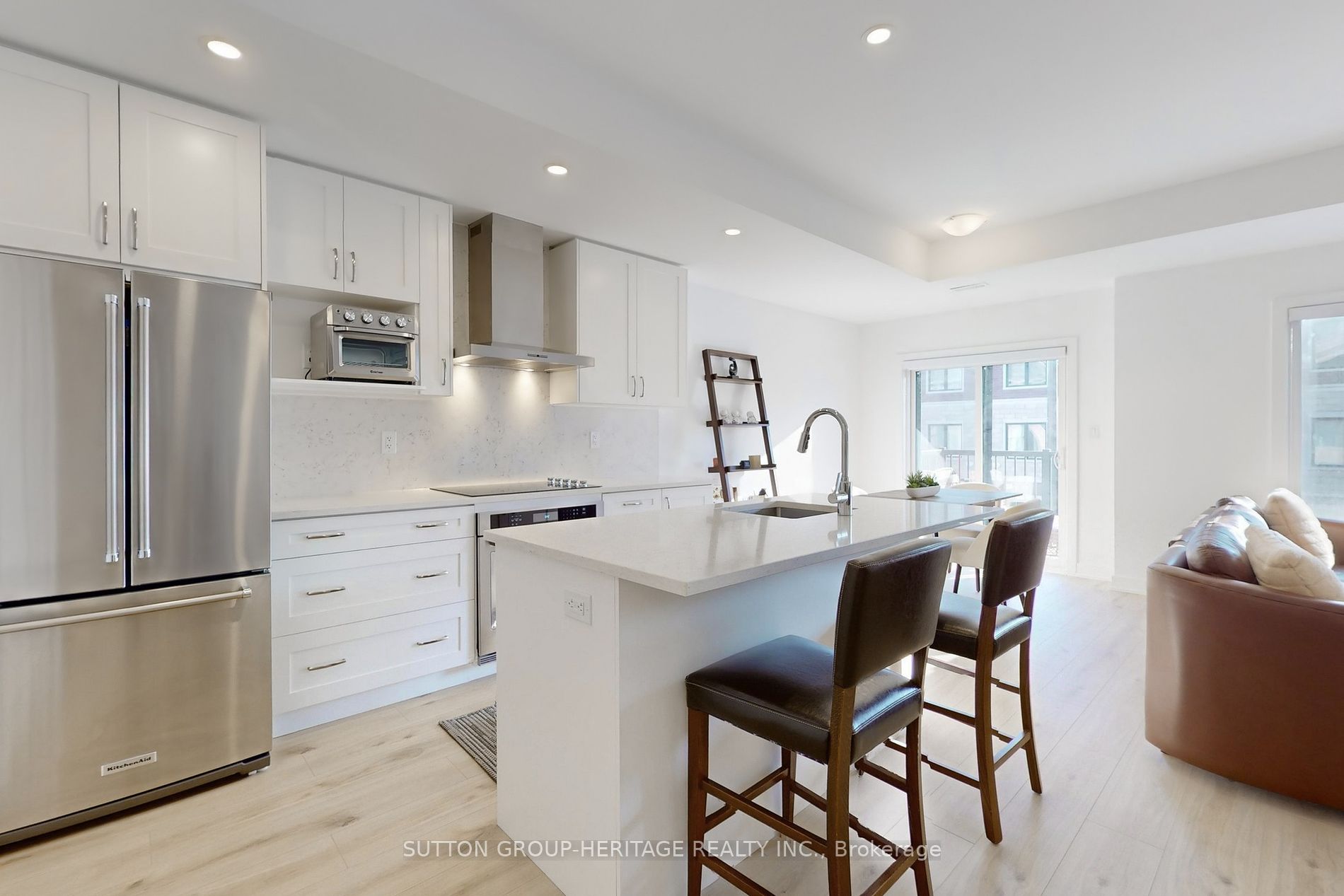 25 Sunbury Lane