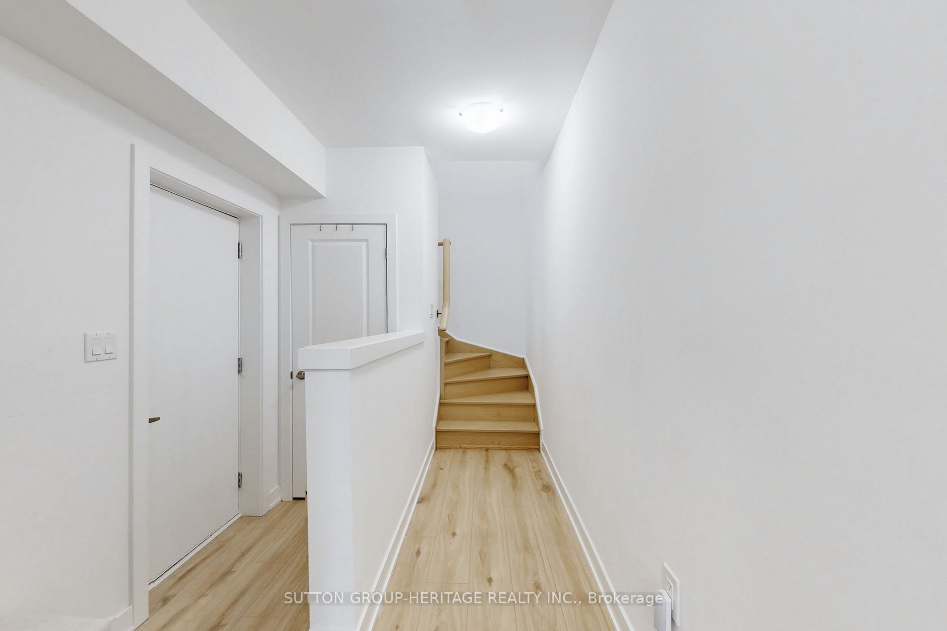 25 Sunbury Lane