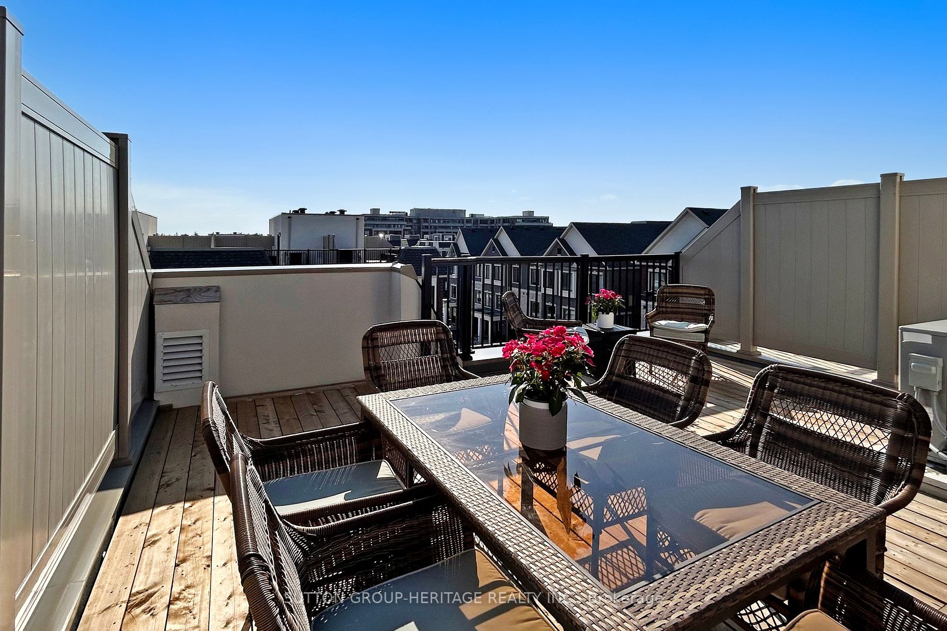 25 Sunbury Lane