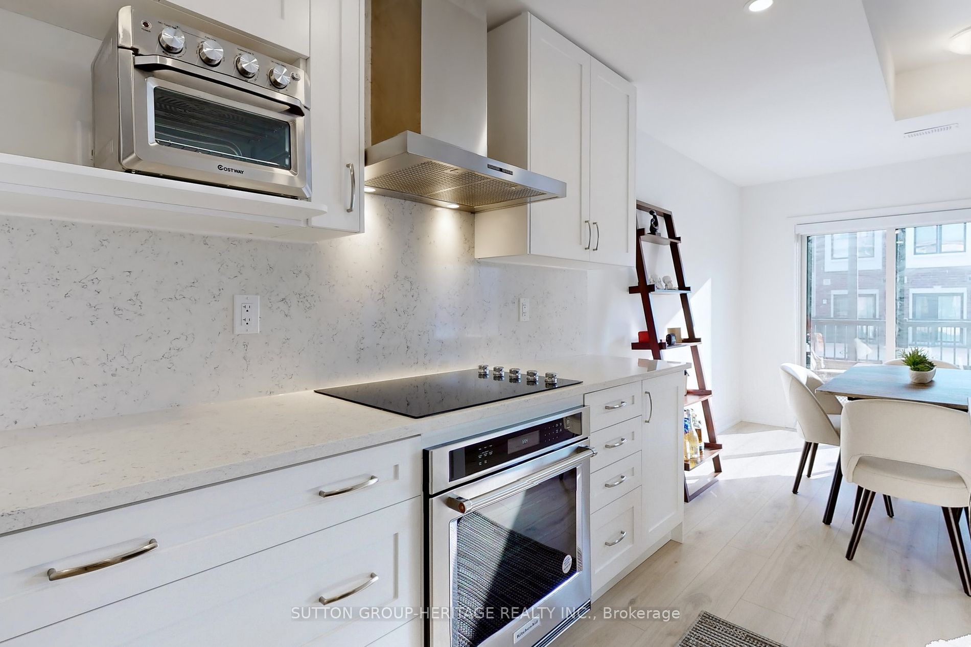 25 Sunbury Lane