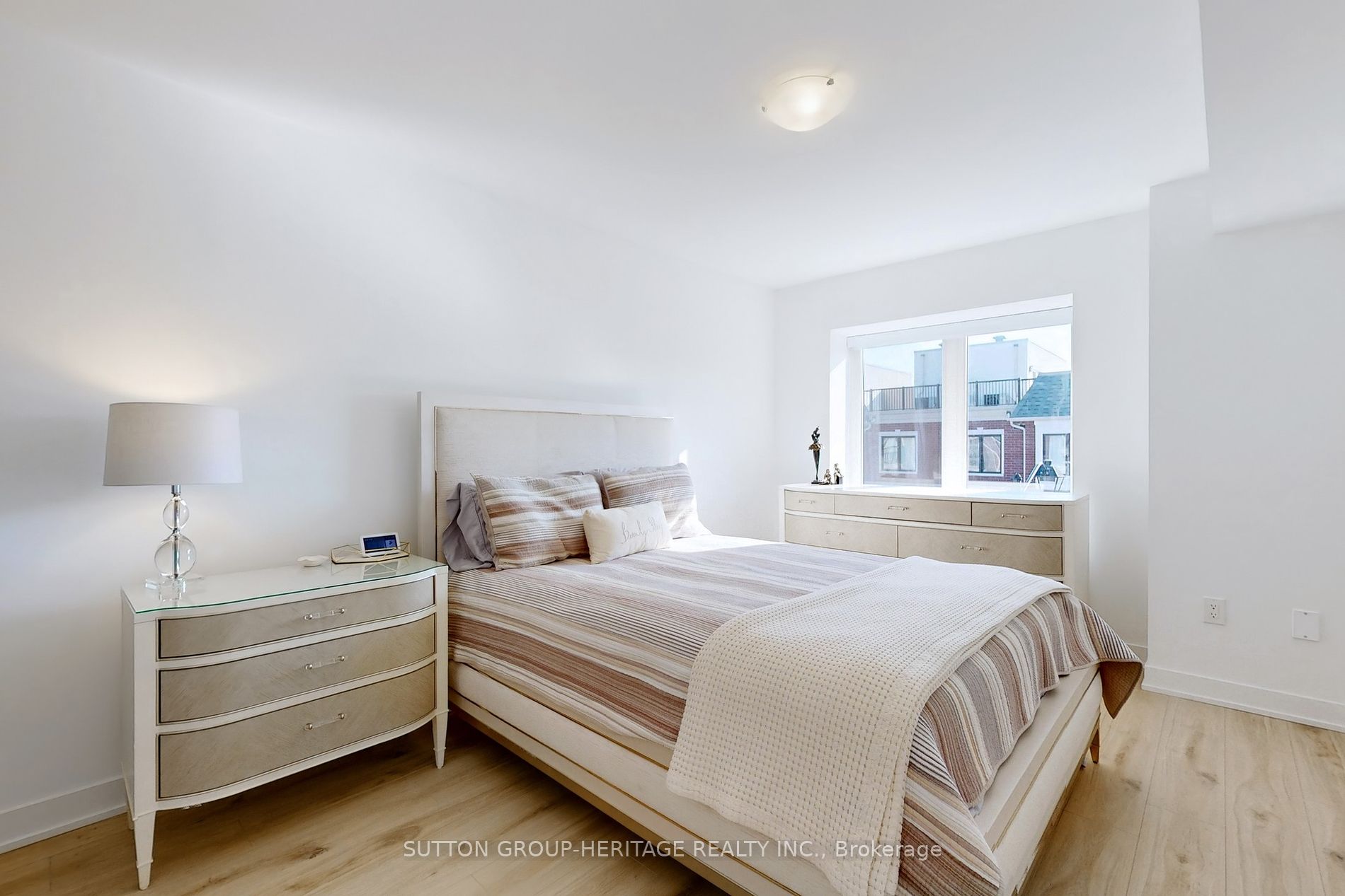 25 Sunbury Lane