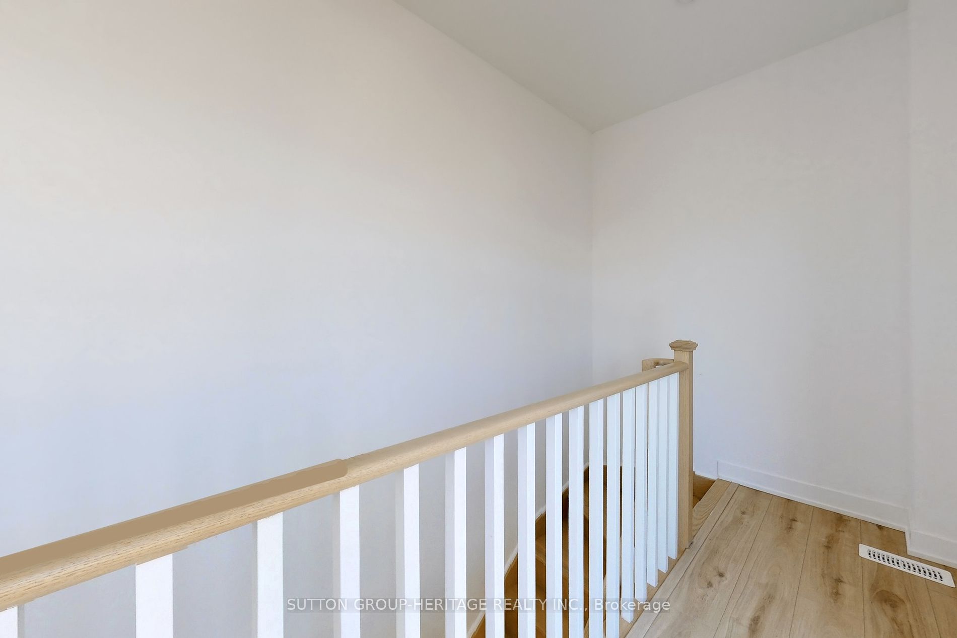 25 Sunbury Lane