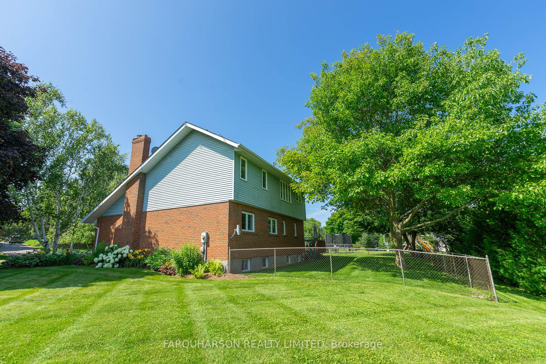 24 Avonlea Rd