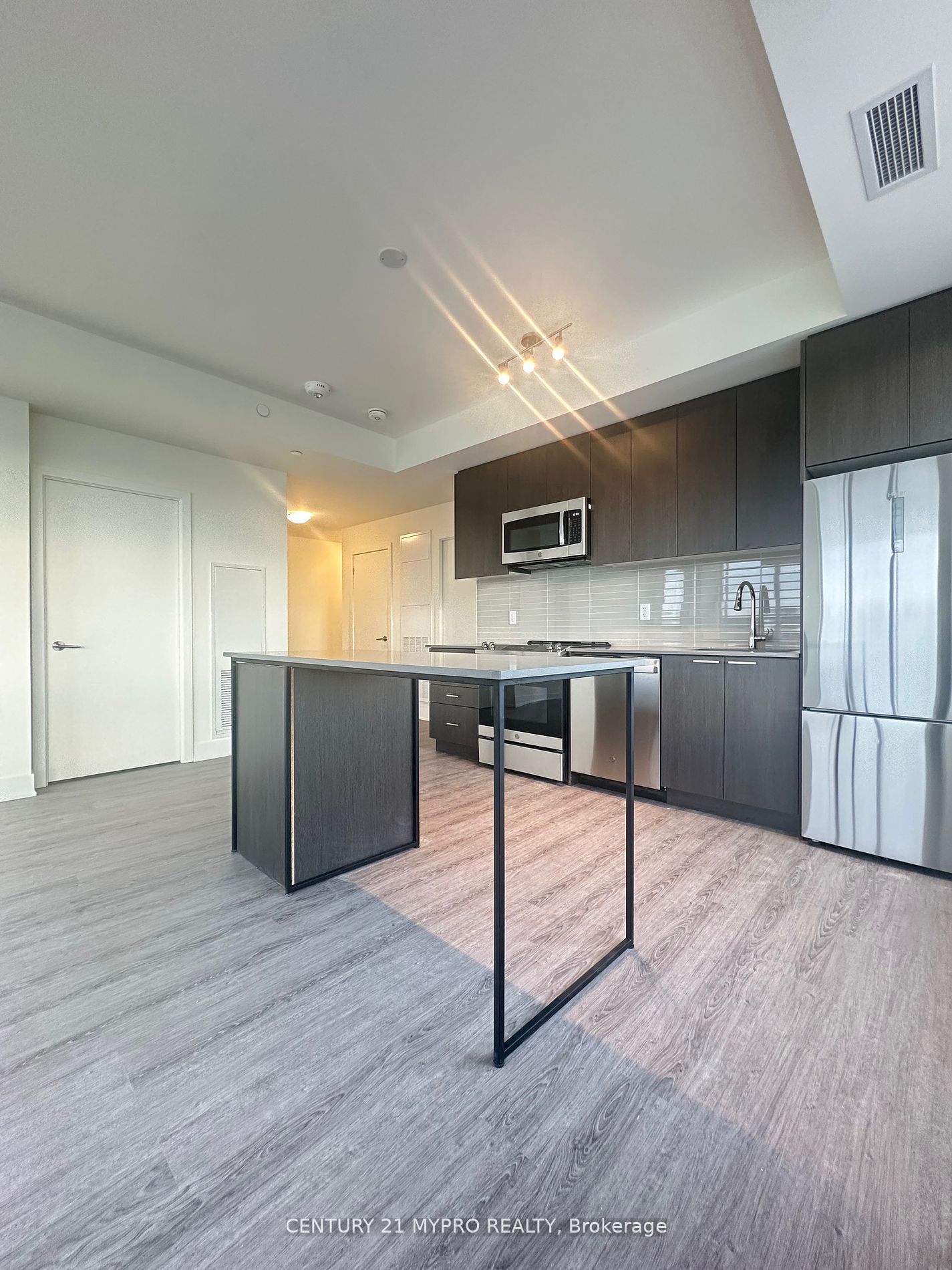 185 Deerfield Road, #311