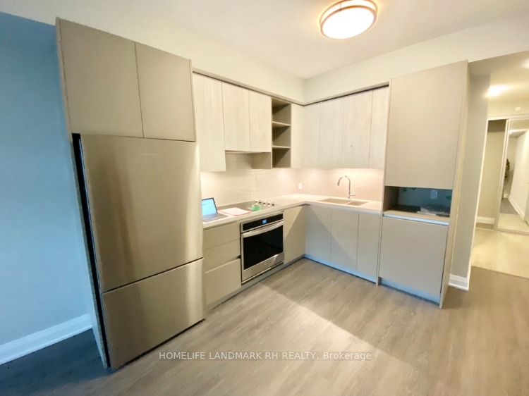 398 Highway 7 E, #707
