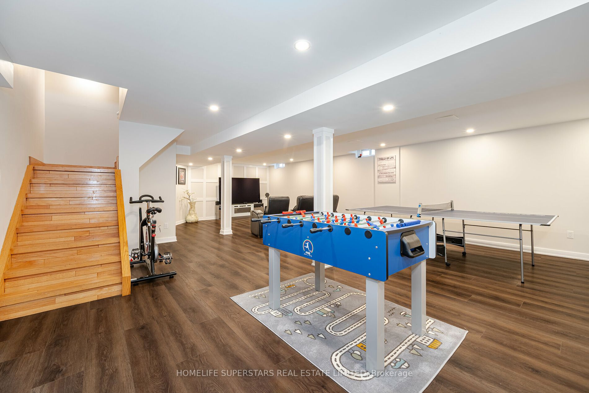 96 Zinnia Place S