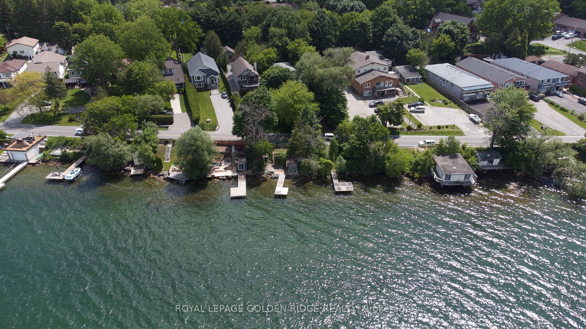 127 Lake Dr N