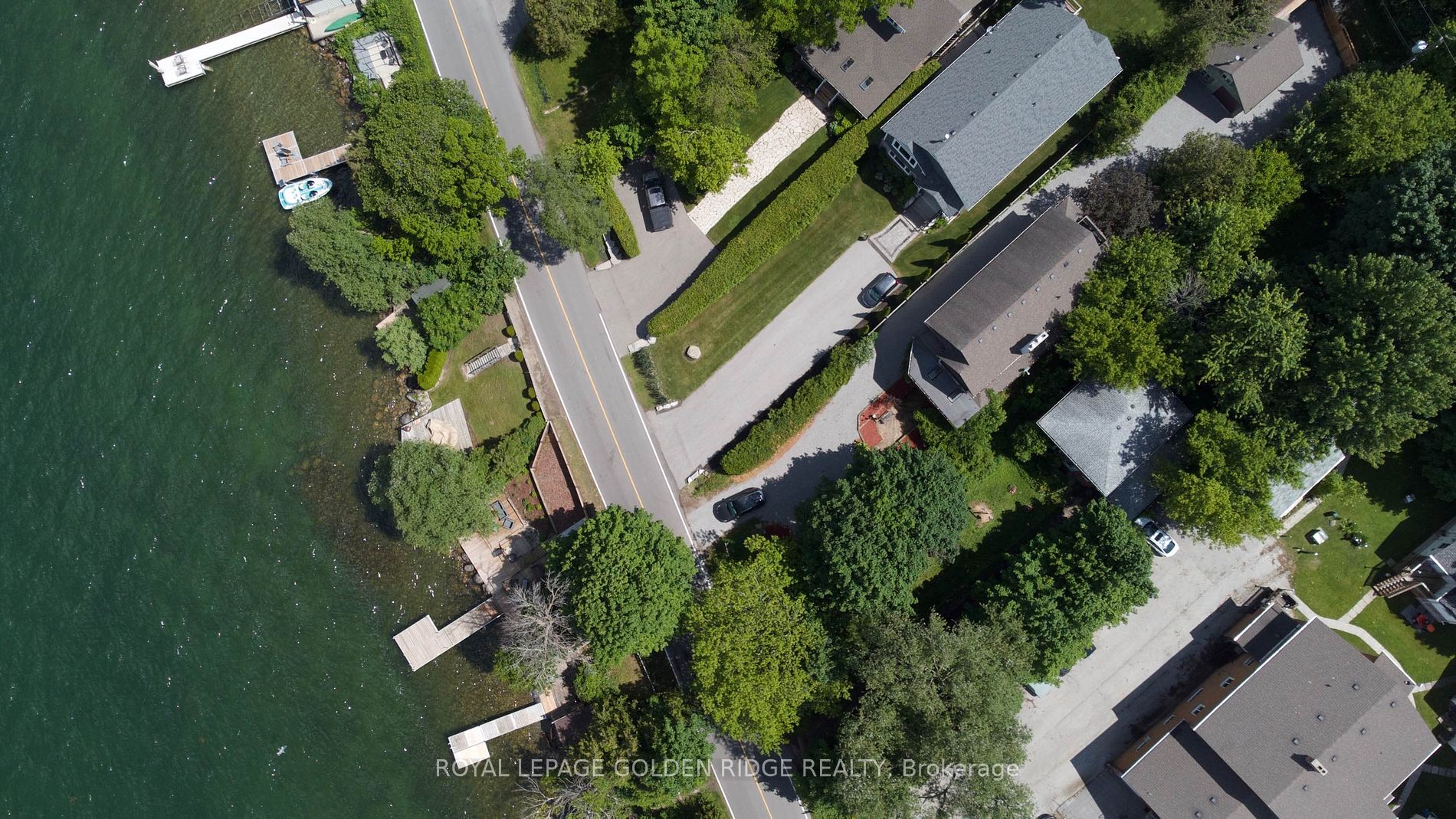 127 Lake Dr N