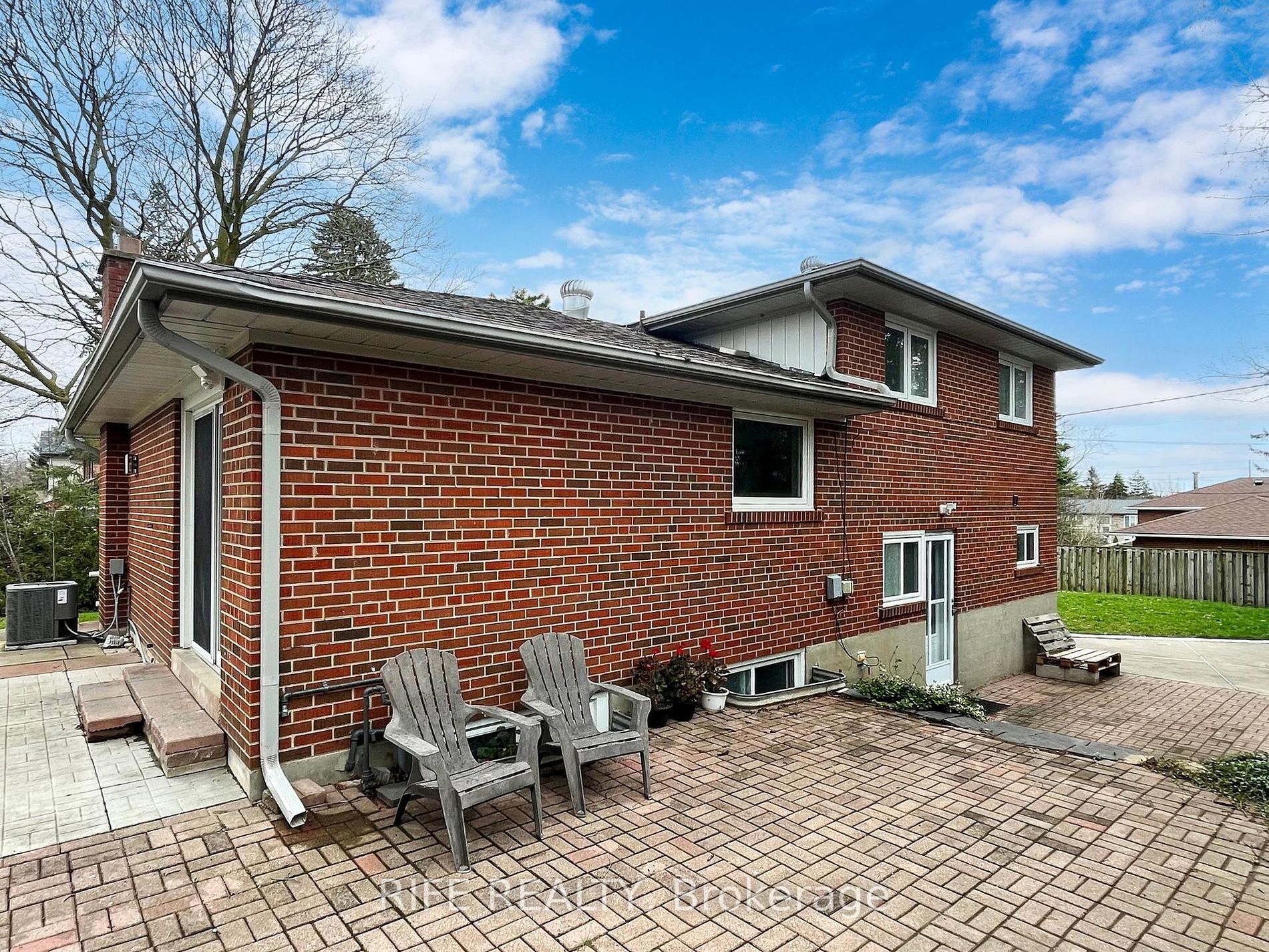 12 Sherwood Forest Drive
