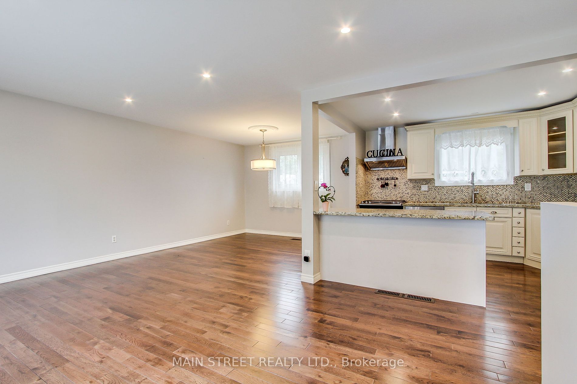 38 Townsend Avenue