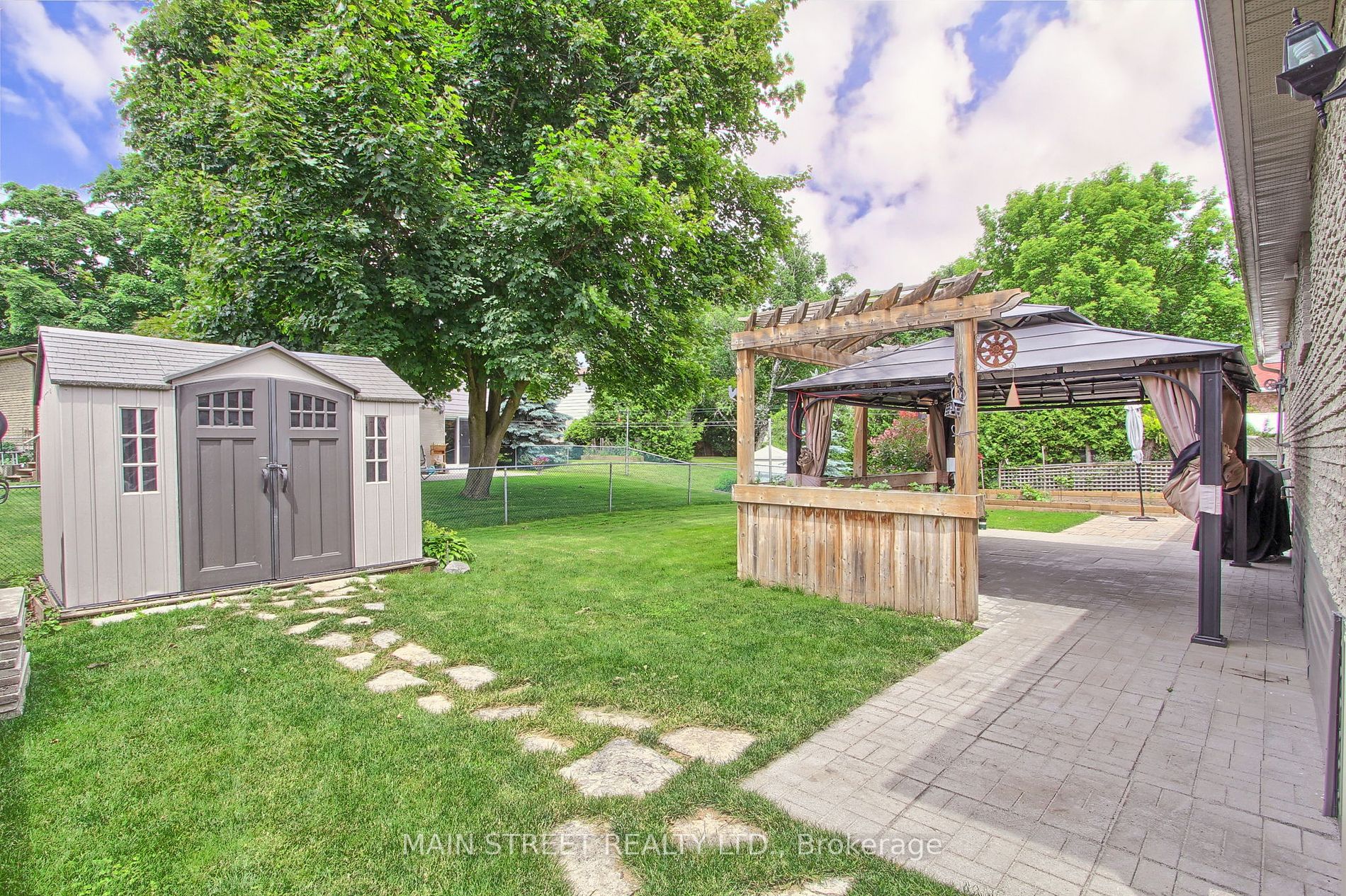 38 Townsend Avenue