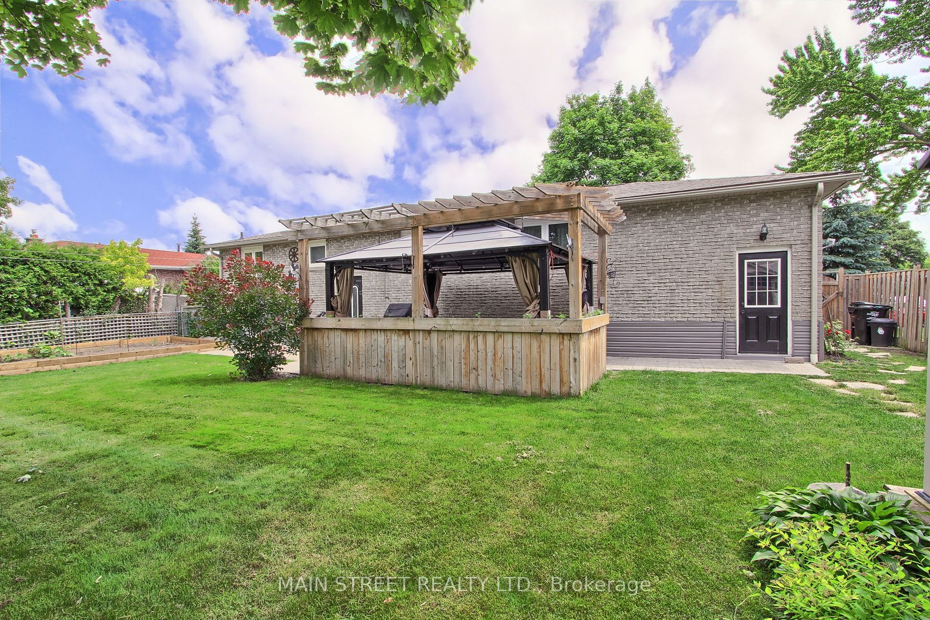 38 Townsend Avenue