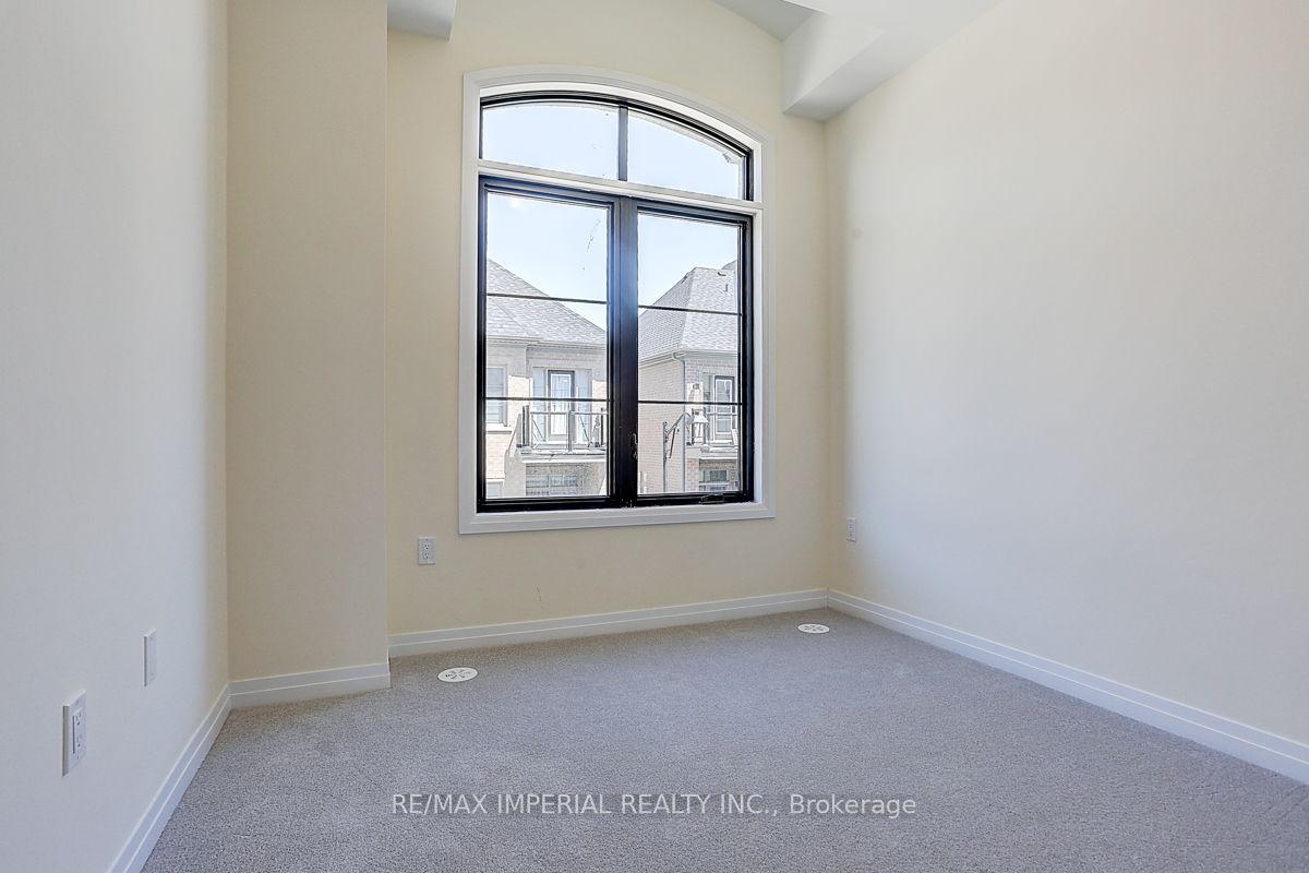 113 De La Roche Drive