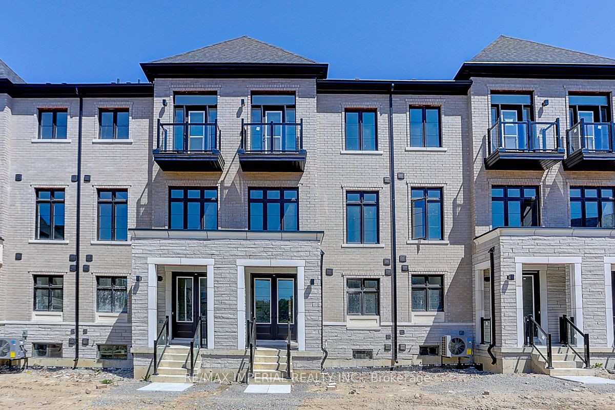 113 De La Roche Drive