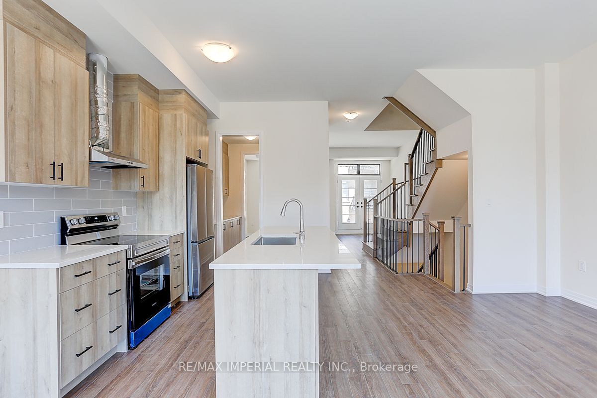 113 De La Roche Drive