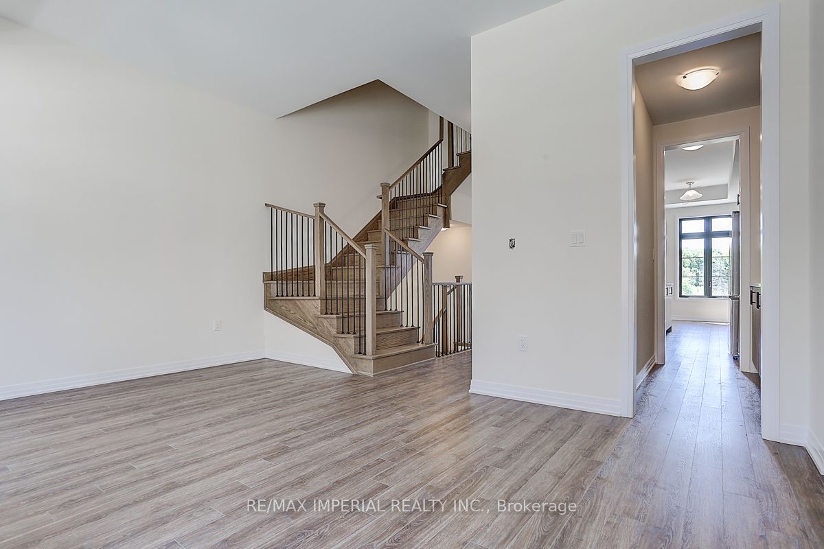 113 De La Roche Drive