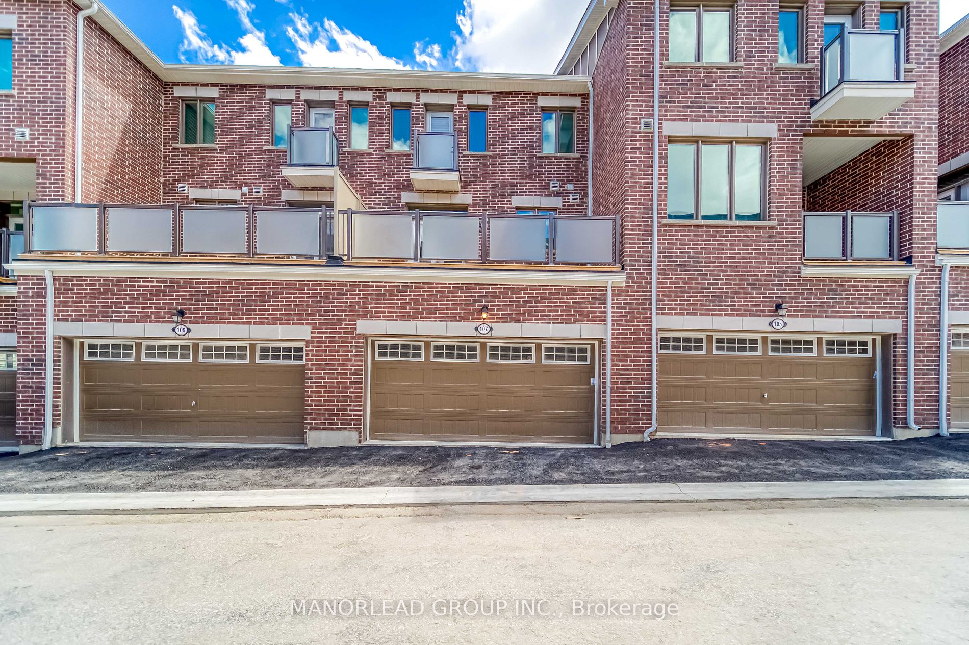 107 Thomas Frisby Jr Crescent